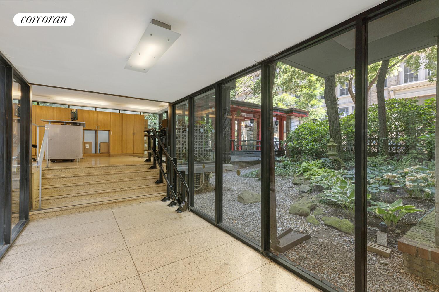 #15 photo, 142 E 16TH Street, マンハッタン Gramercy Park , NY 10003