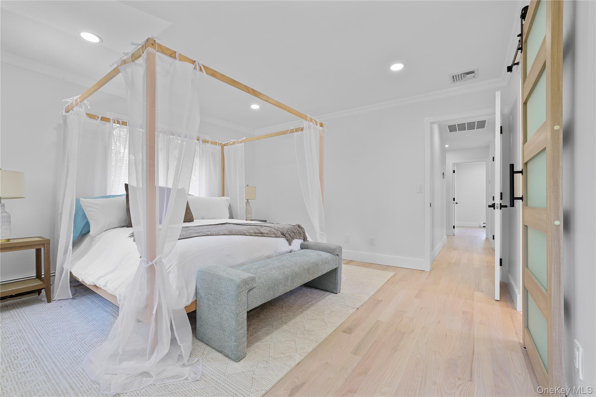 #15 photo, 13 Bittersweet Avenue, サフォーク郡 Hampton Bays , NY 11946