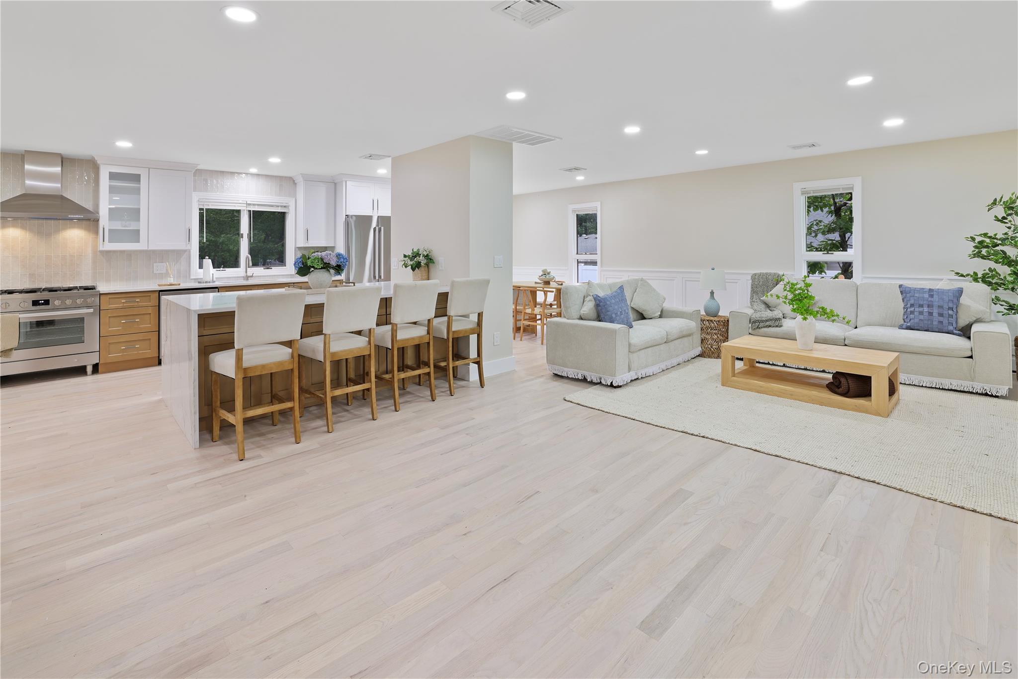 #7 photo, 13 Bittersweet Avenue, サフォーク郡 Hampton Bays , NY 11946