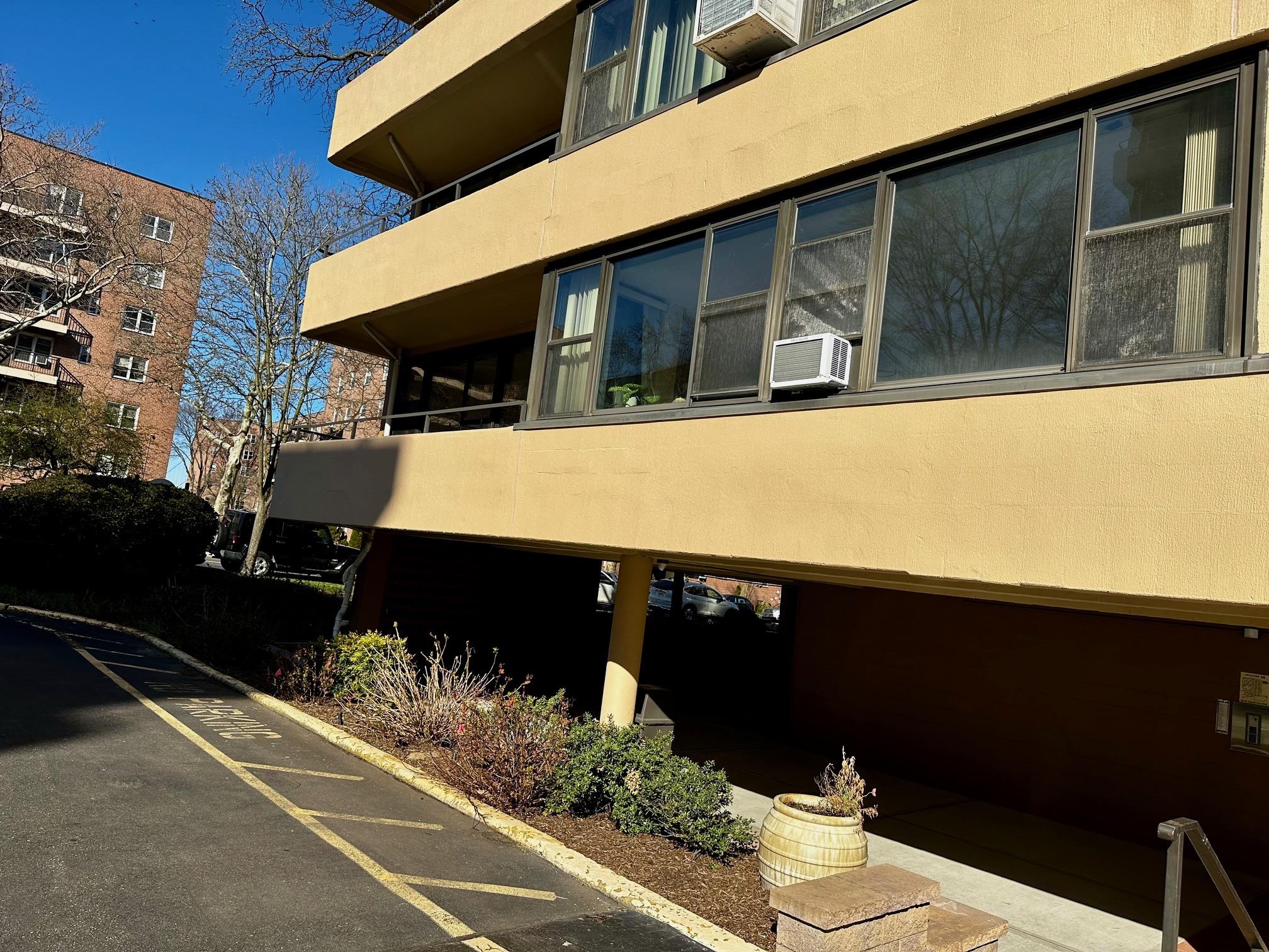 #3 photo, 162-30 Powells Cove Boulevard, Beechhurst , NY 11357