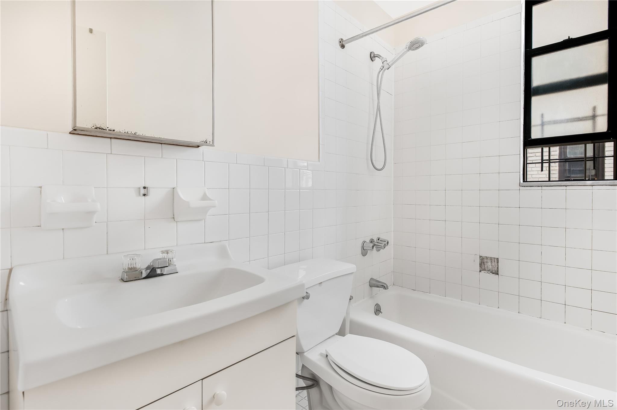 #4 photo, 1200 Woodycrest Avenue, 布朗士 Bronx , NY 10452