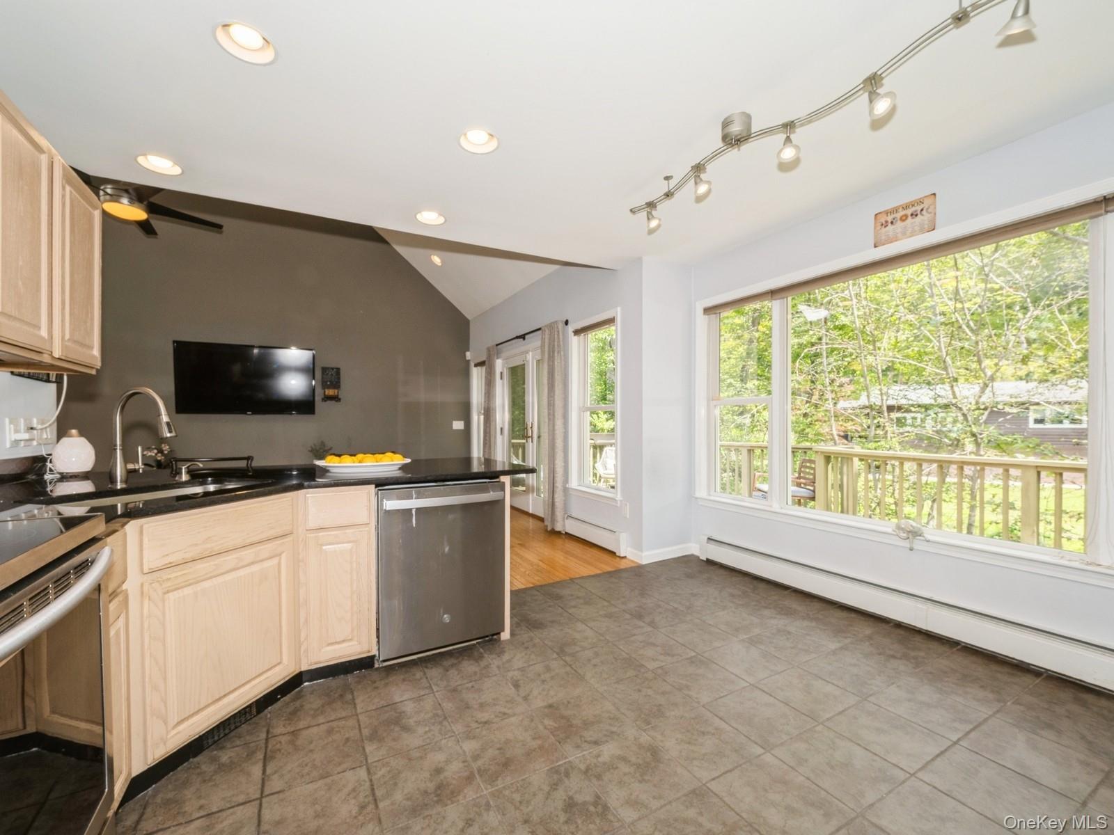 #13 photo, 314 Dennytown Road, Putnam Valley , NY 10579