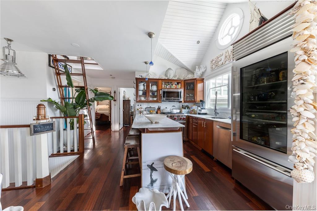 #7 photo, 34 Trenton Avenue, East Atlantic Beach , NY 11561