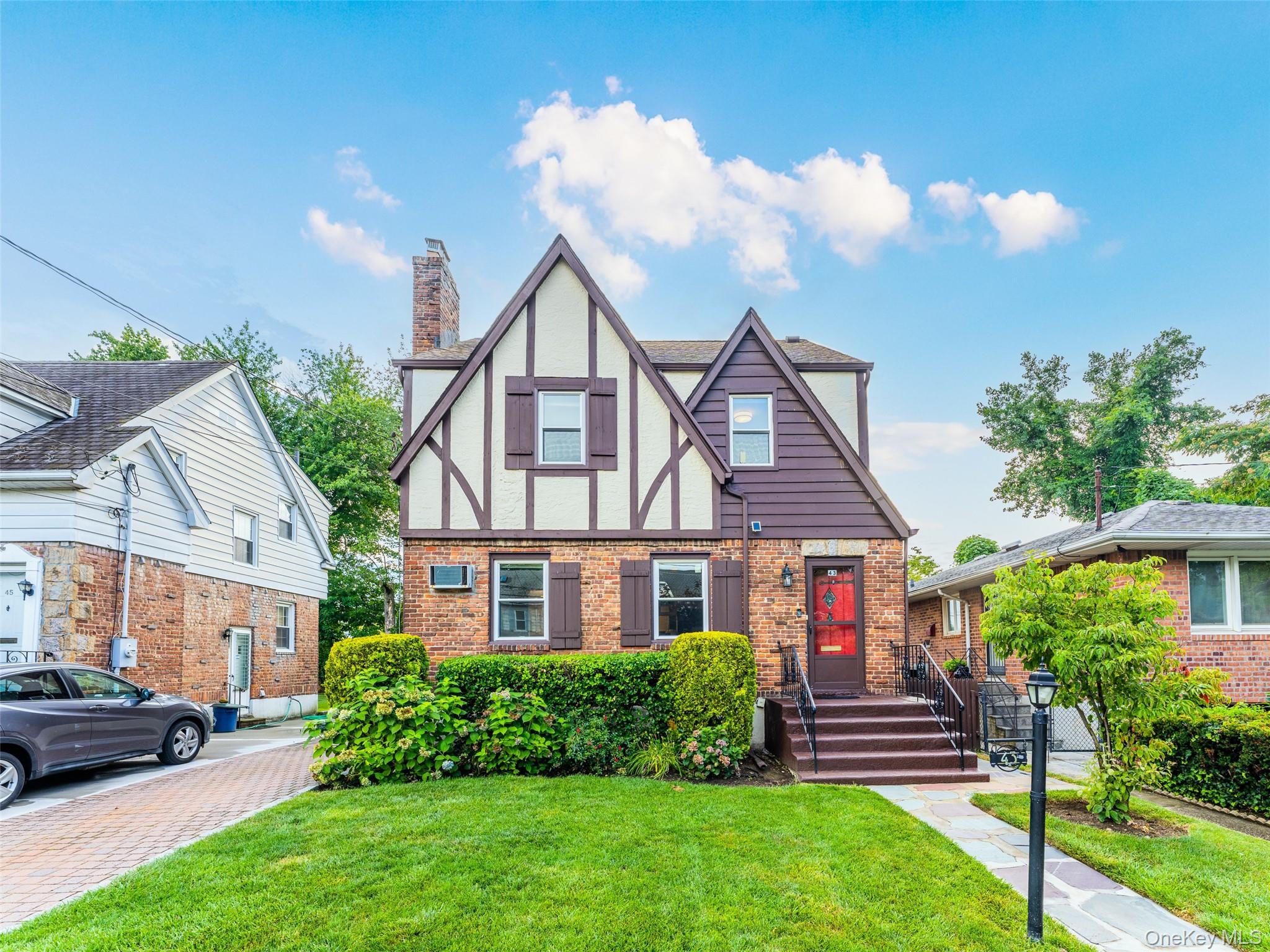 #1 photo, 43 Jayson Avenue, Great Neck , NY 11021