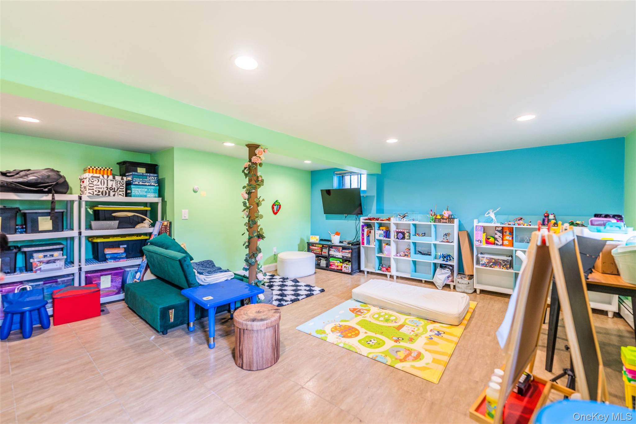 #14 photo, 43 Jayson Avenue, Great Neck , NY 11021