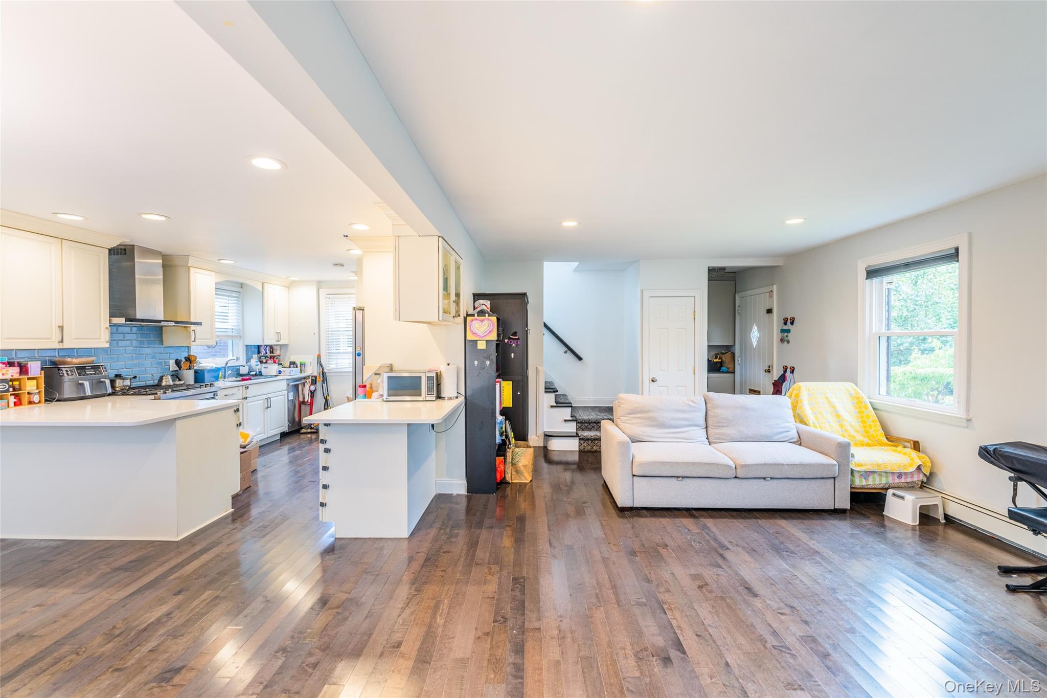 #17 photo, 43 Jayson Avenue, Great Neck , NY 11021