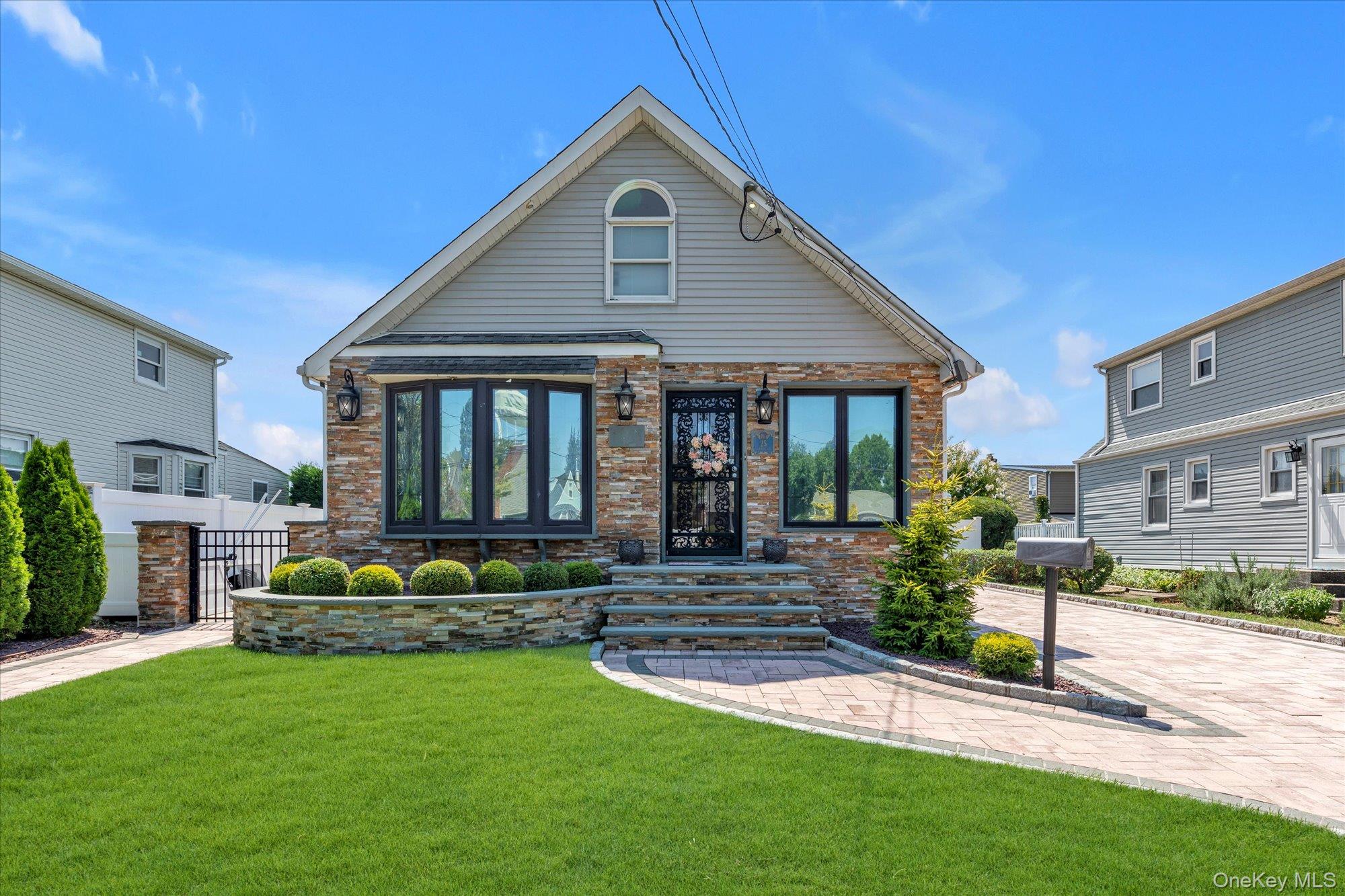 #1 photo, 25 Winnie Court, 长岛 西布雷 Westbury , NY 11590