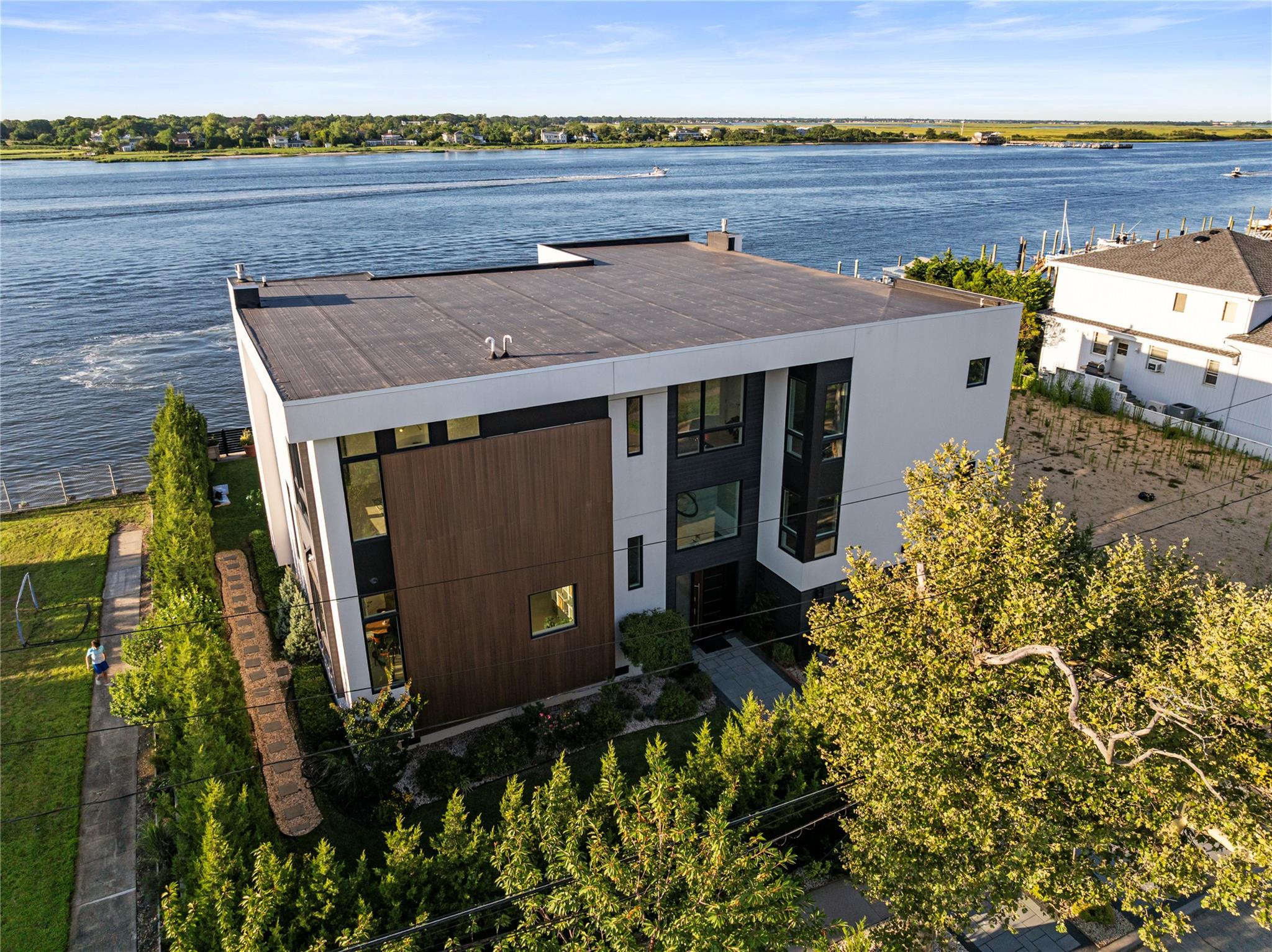 #2 photo, 1770 Bay Boulevard, ナッソー郡 Atlantic Beach , NY 11509