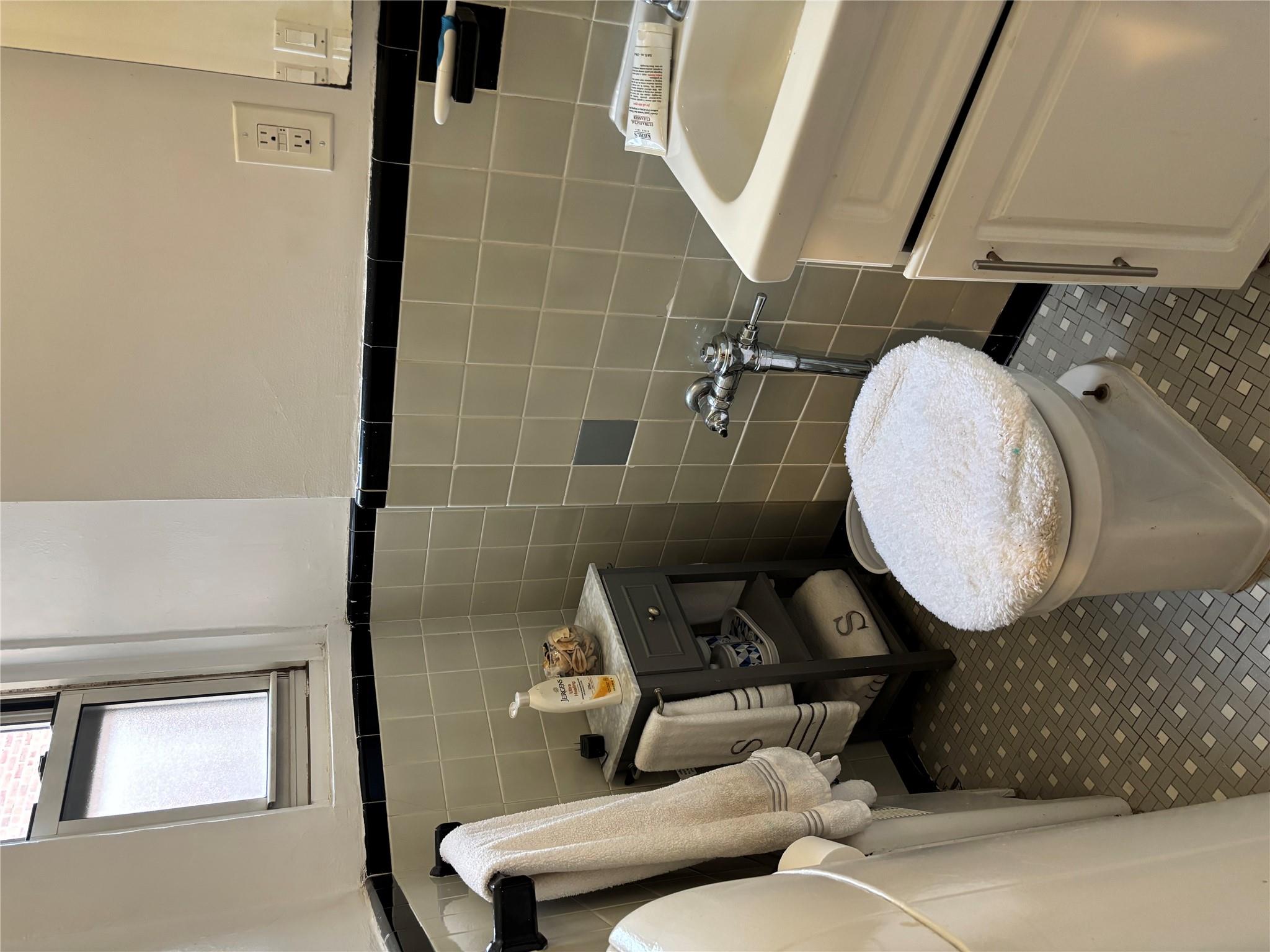 #3 photo, 285 Central Avenue, ナッソー郡 Lawrence , NY 11559