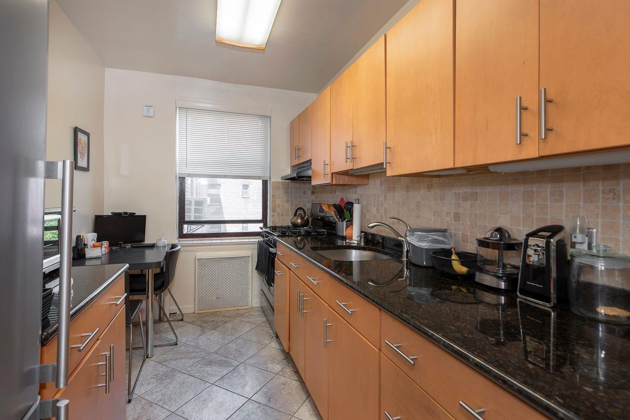 #1 photo, 2518 Union Street, 法拉盛 Flushing , NY 11354