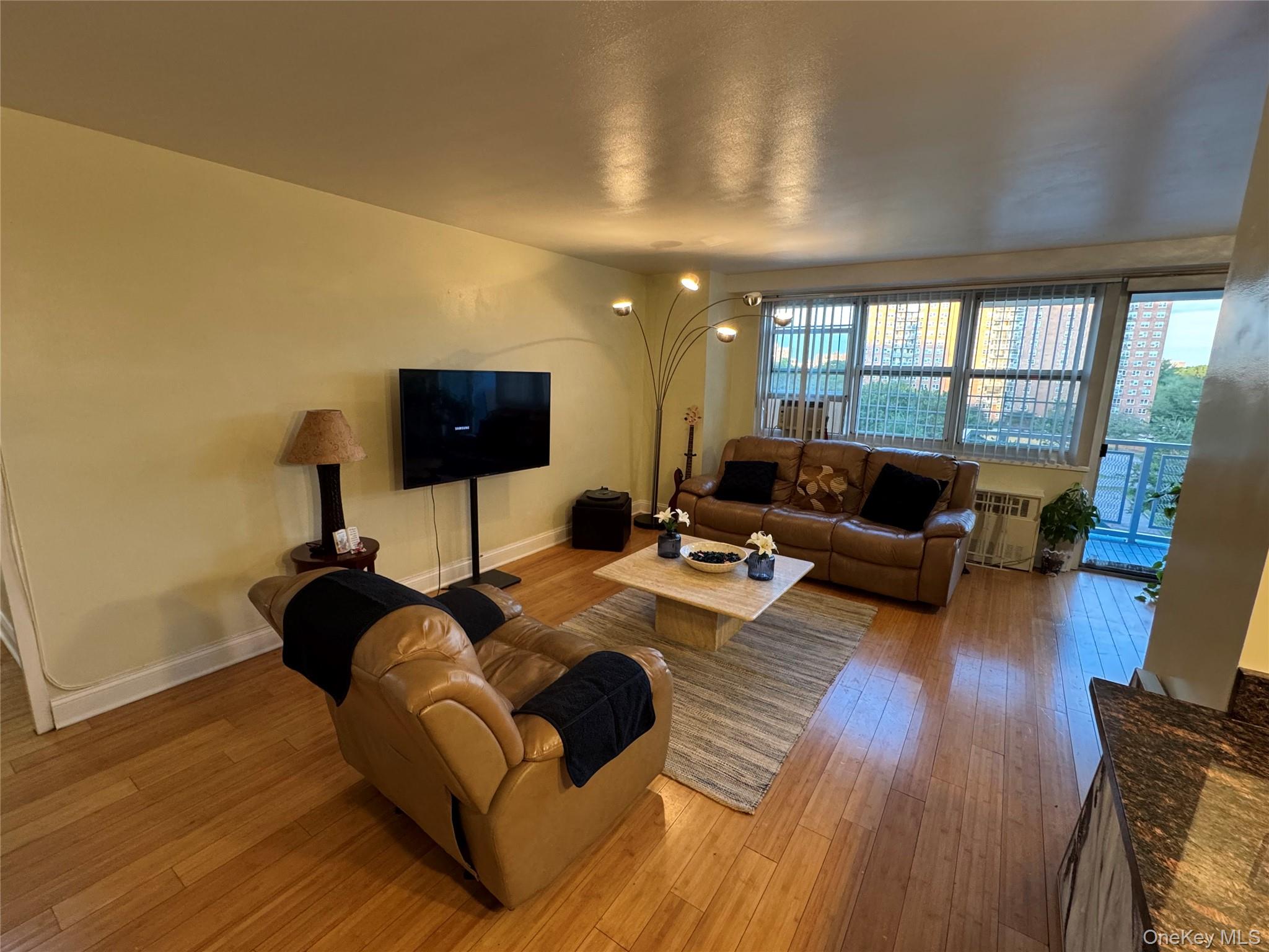 #1 photo, 820 Boynton Avenue, ブロンクス区 Bronx , NY 10473