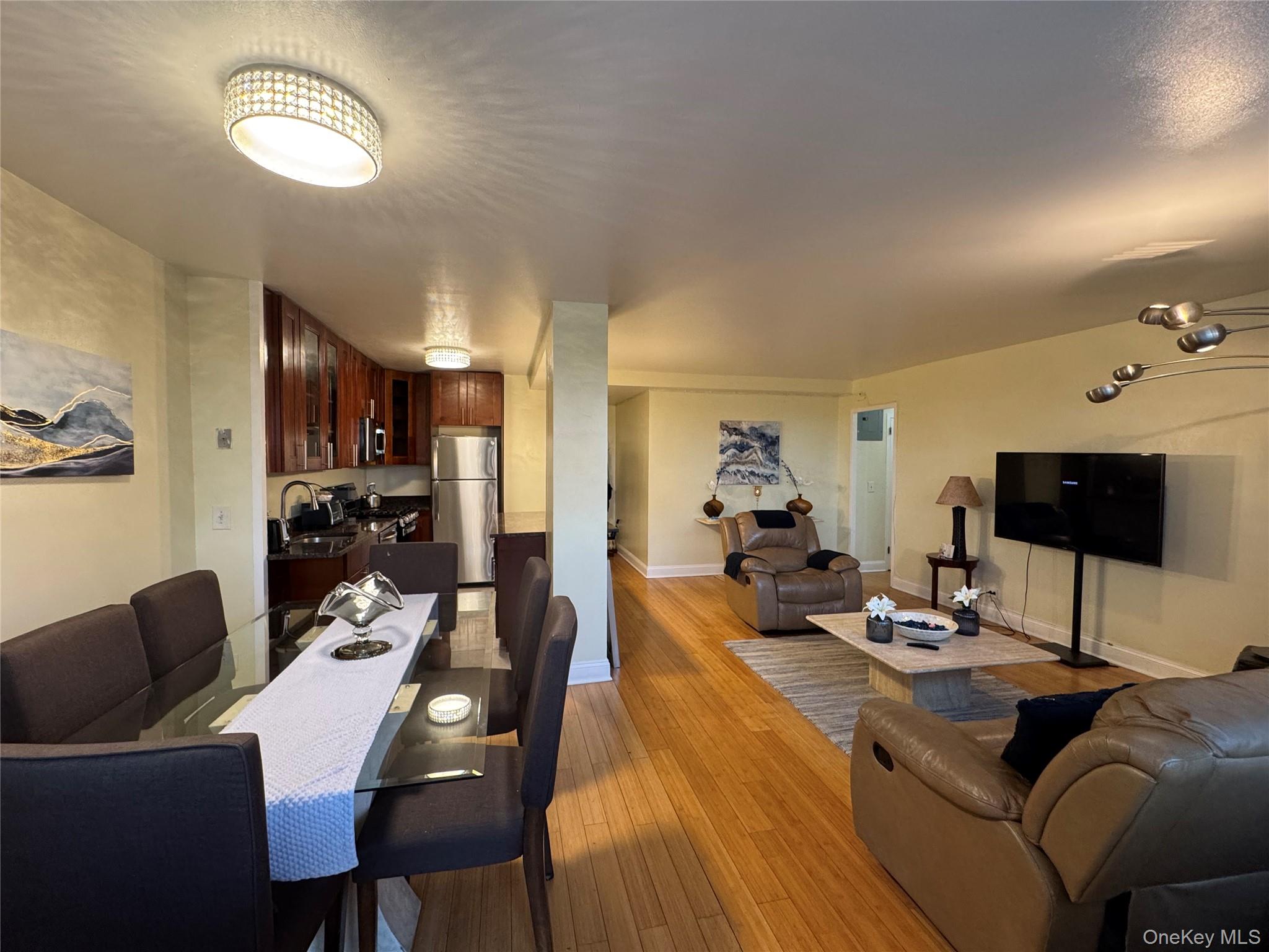 #2 photo, 820 Boynton Avenue, ブロンクス区 Bronx , NY 10473