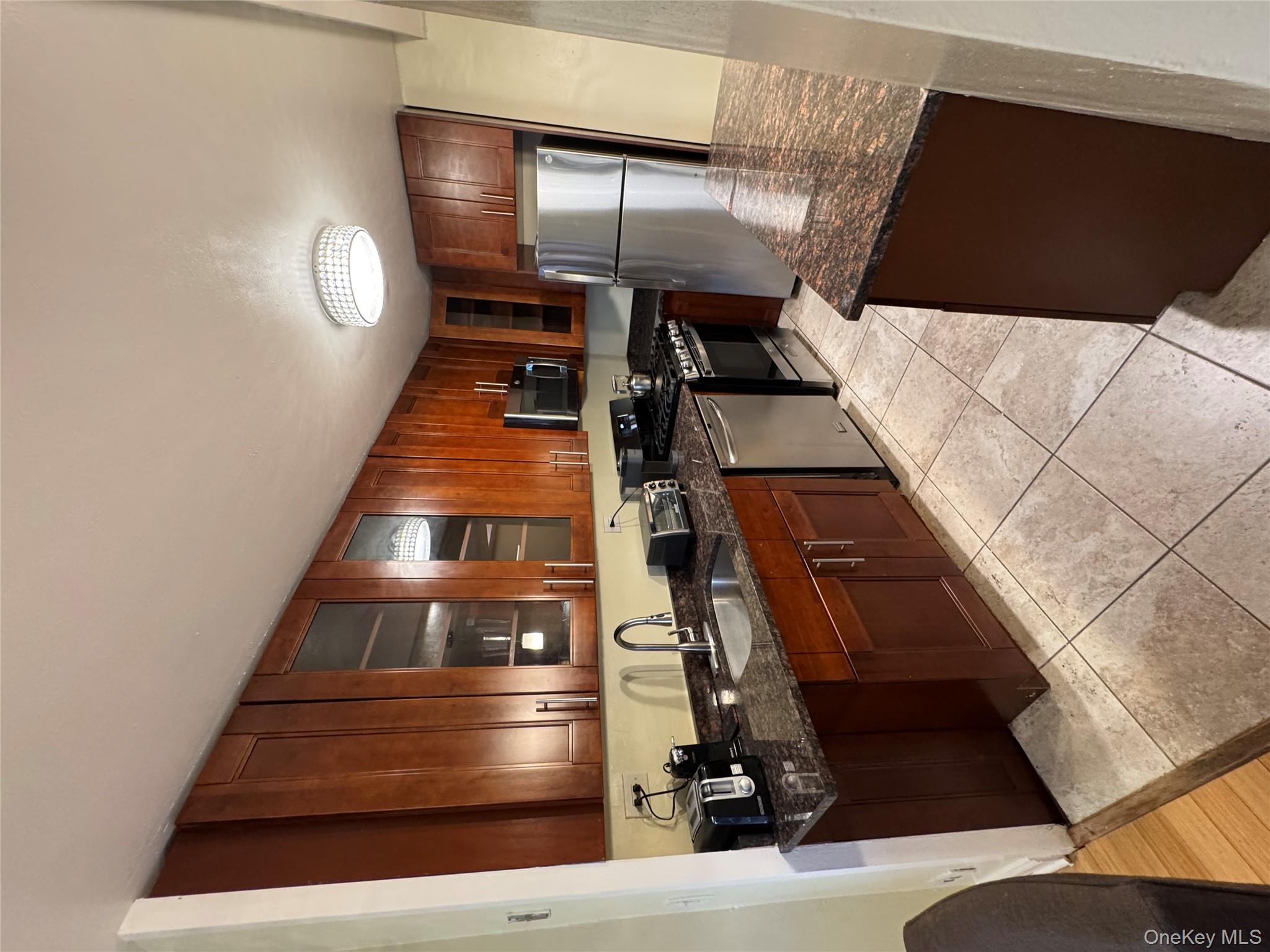 #4 photo, 820 Boynton Avenue, ブロンクス区 Bronx , NY 10473