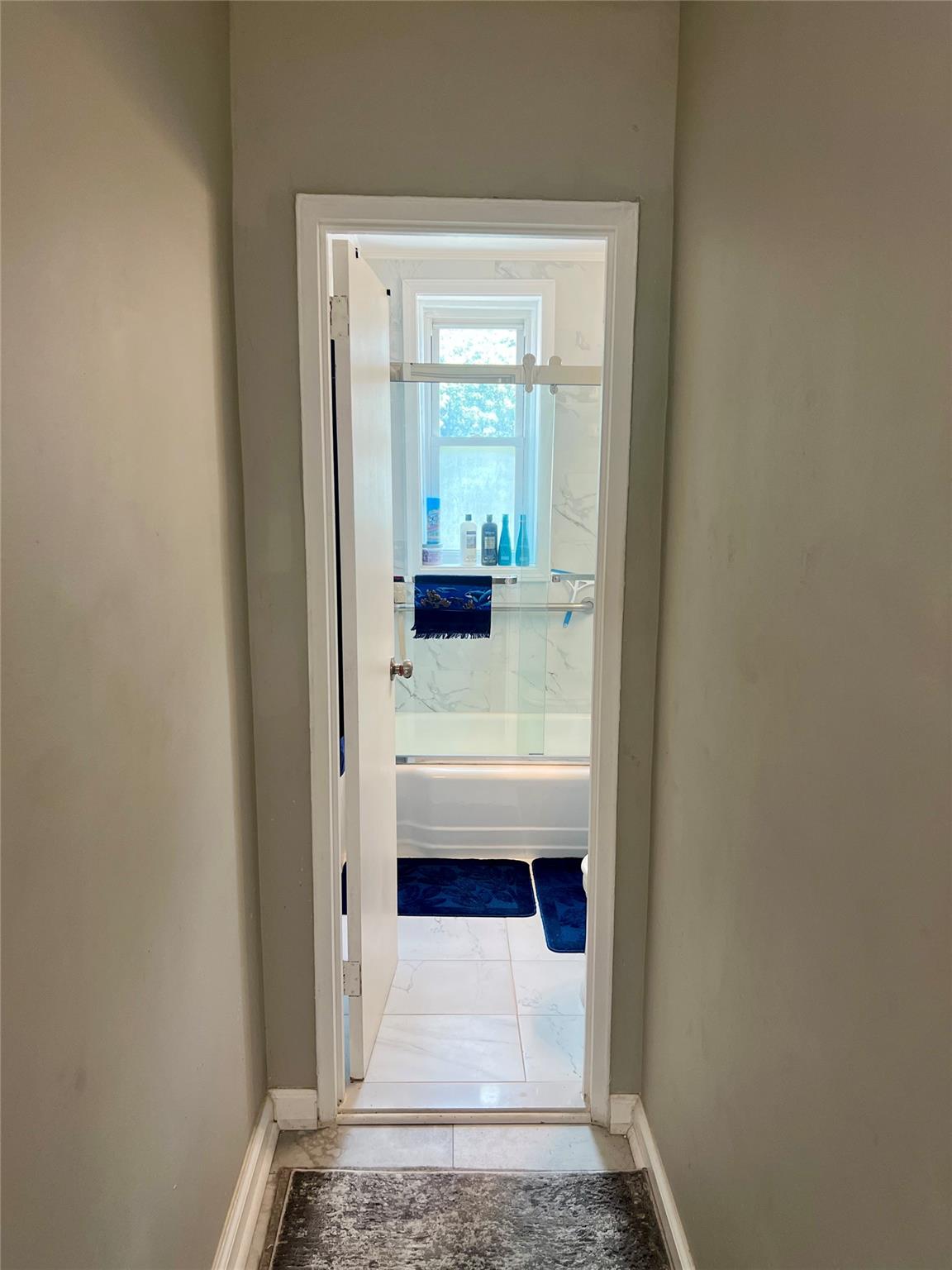 #13 photo, 709 Warburton Avenue, Yonkers , NY 10701