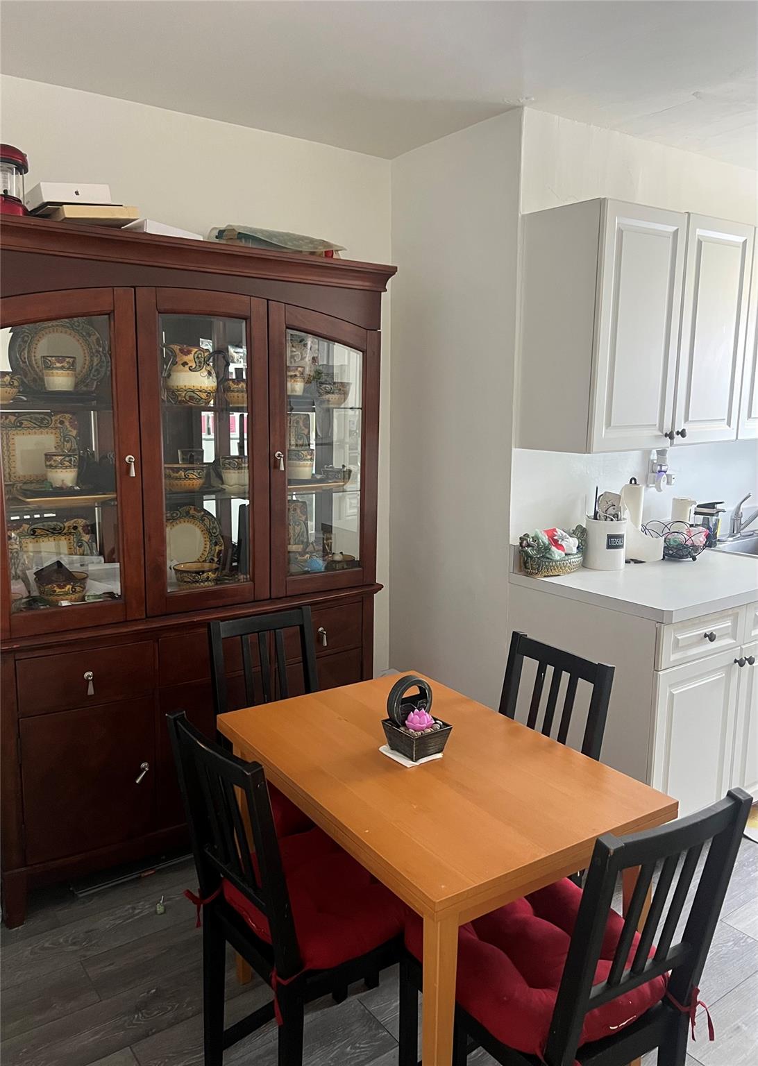 #16 photo, 709 Warburton Avenue, Yonkers , NY 10701