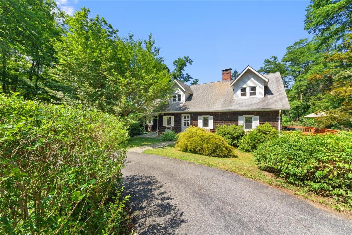 #1 photo, 157 Route 100, Katonah , NY 10536