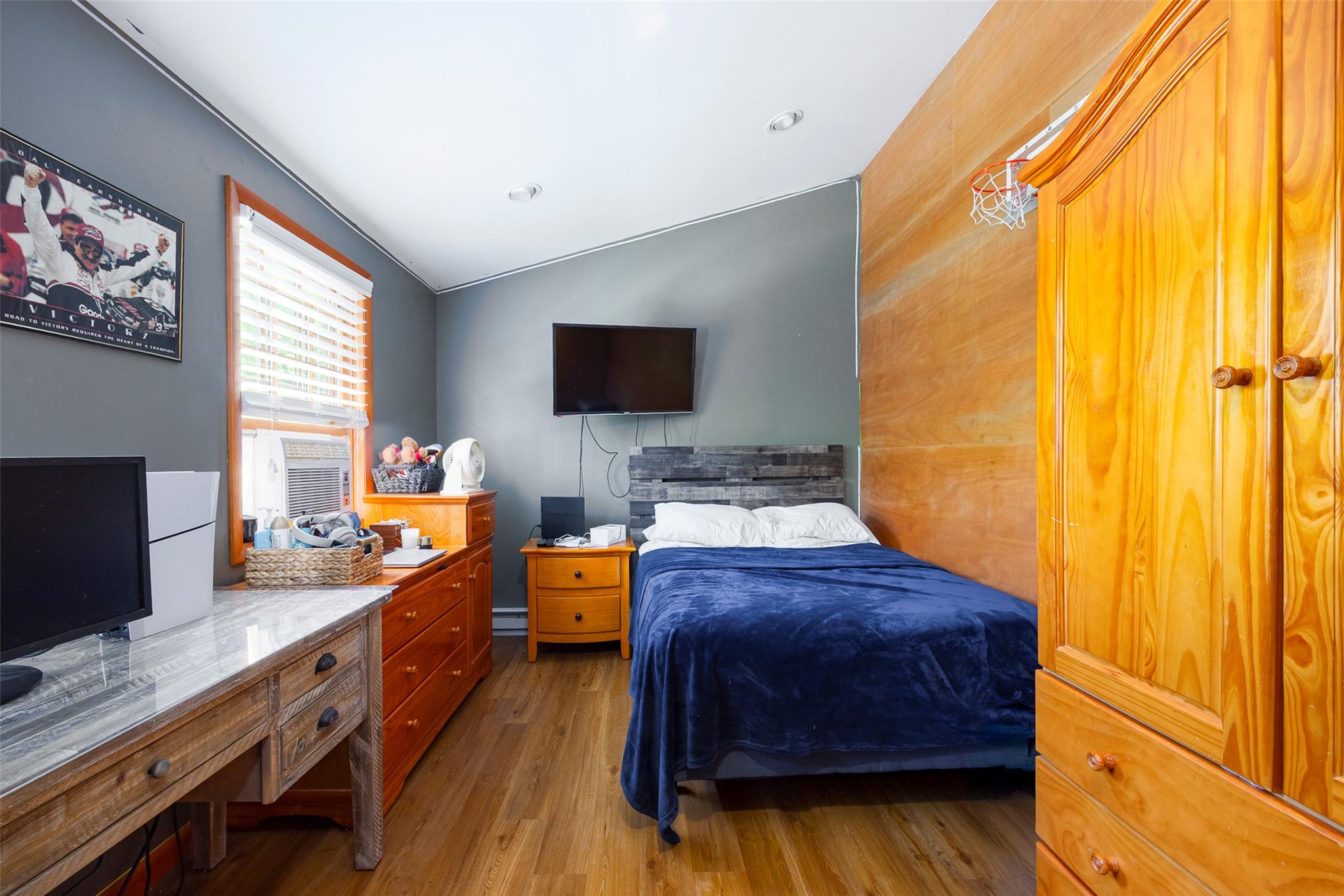 #13 photo, 297 Turkey Hill Road, Red Hook , NY 12571