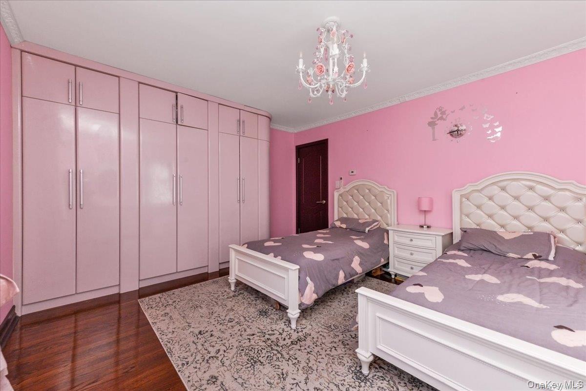 #15 photo, 87-67 Chevy Chase, Jamaica Estates , NY 11432