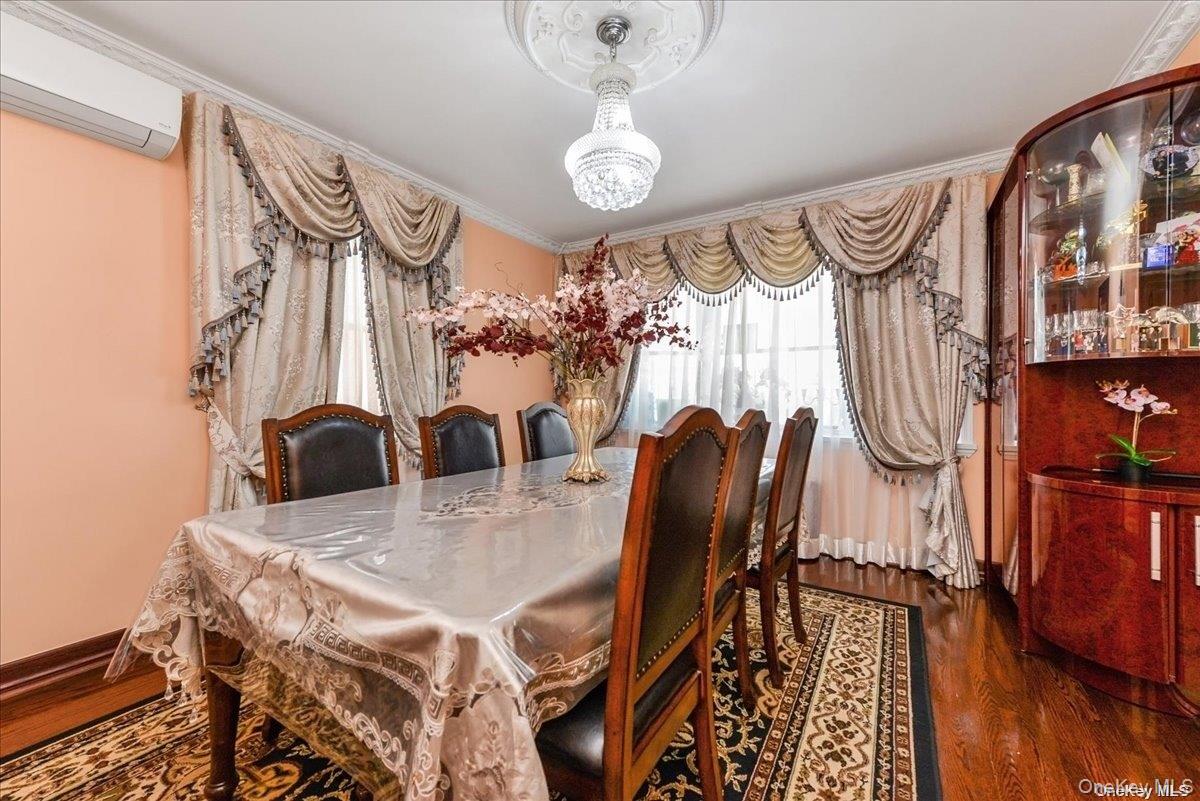 #3 photo, 87-67 Chevy Chase, Jamaica Estates , NY 11432