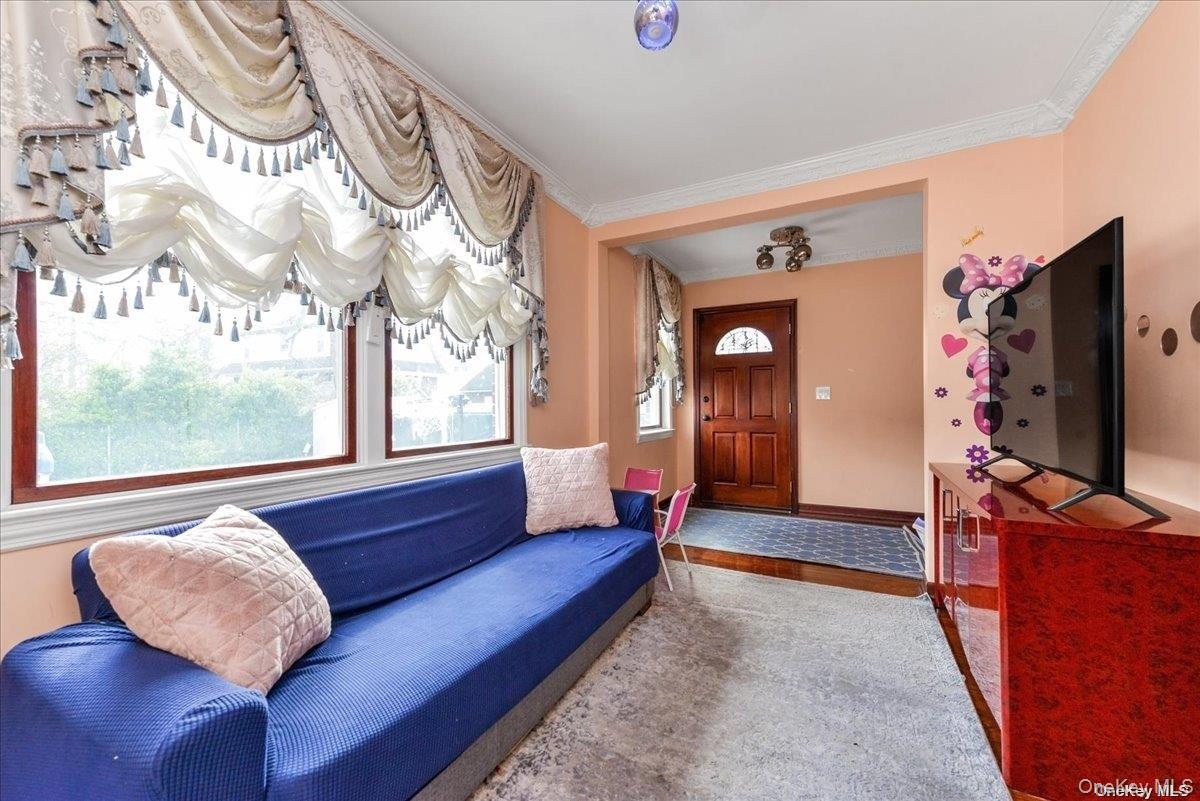 #9 photo, 87-67 Chevy Chase, Jamaica Estates , NY 11432