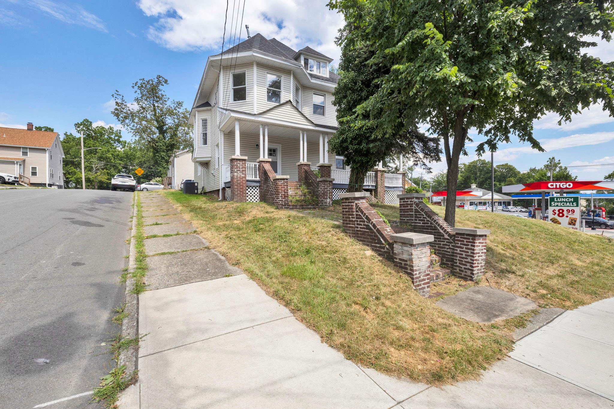 #1 photo, 104 Monhagen Avenue, 紐約州 Middletown , NY 10940