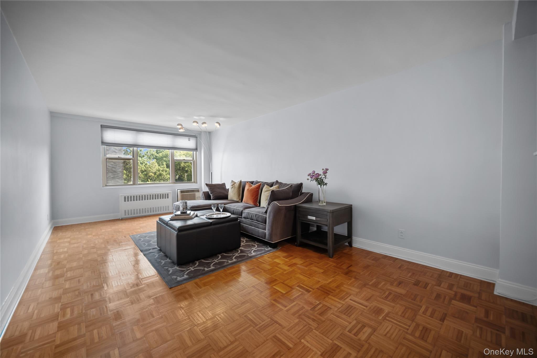 #3 photo, 12 Old Mamaroneck Road, 紐約州 White Plains , NY 10605