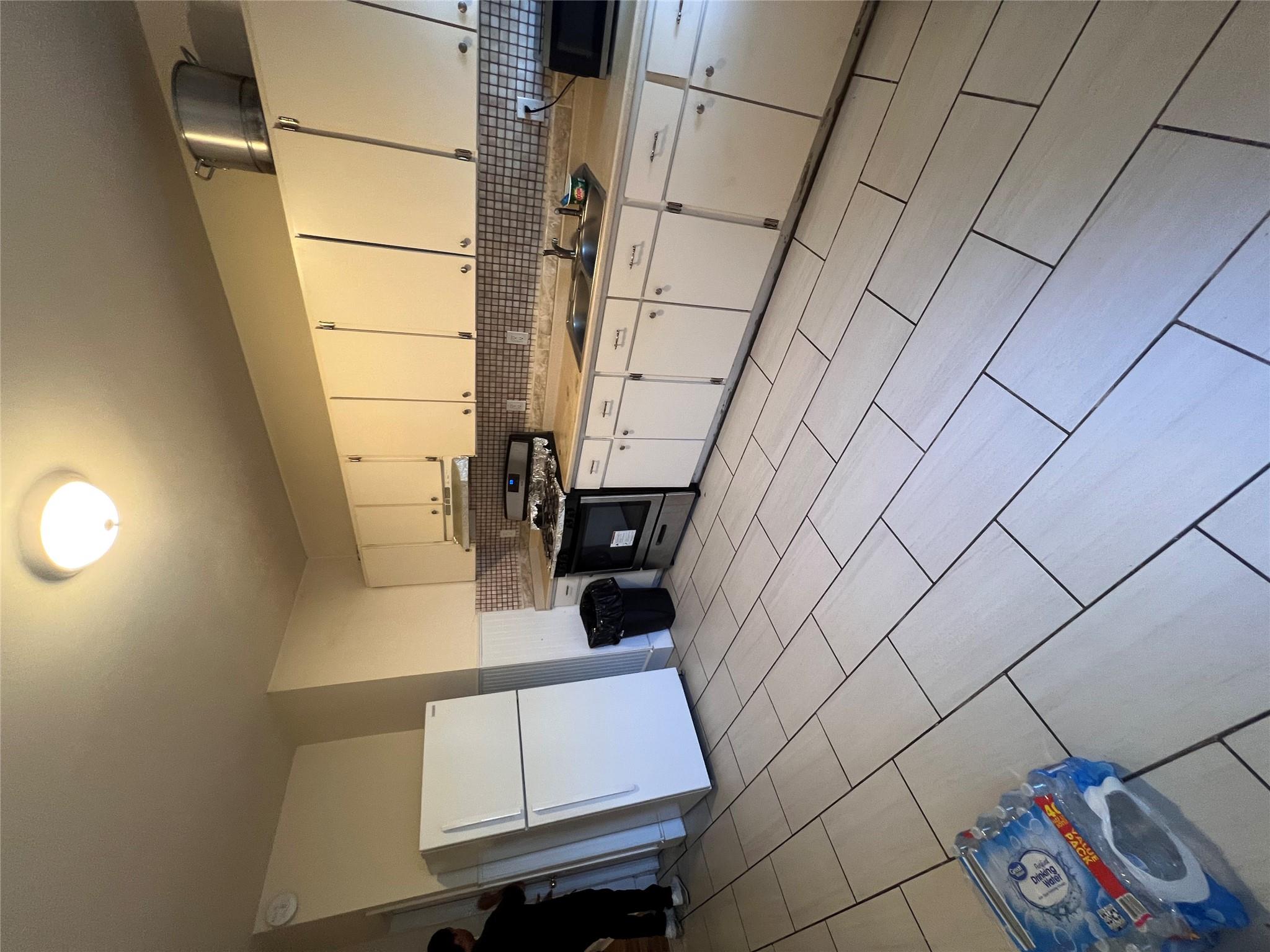 #12 photo, 94 William Street, Newburgh , NY 12550