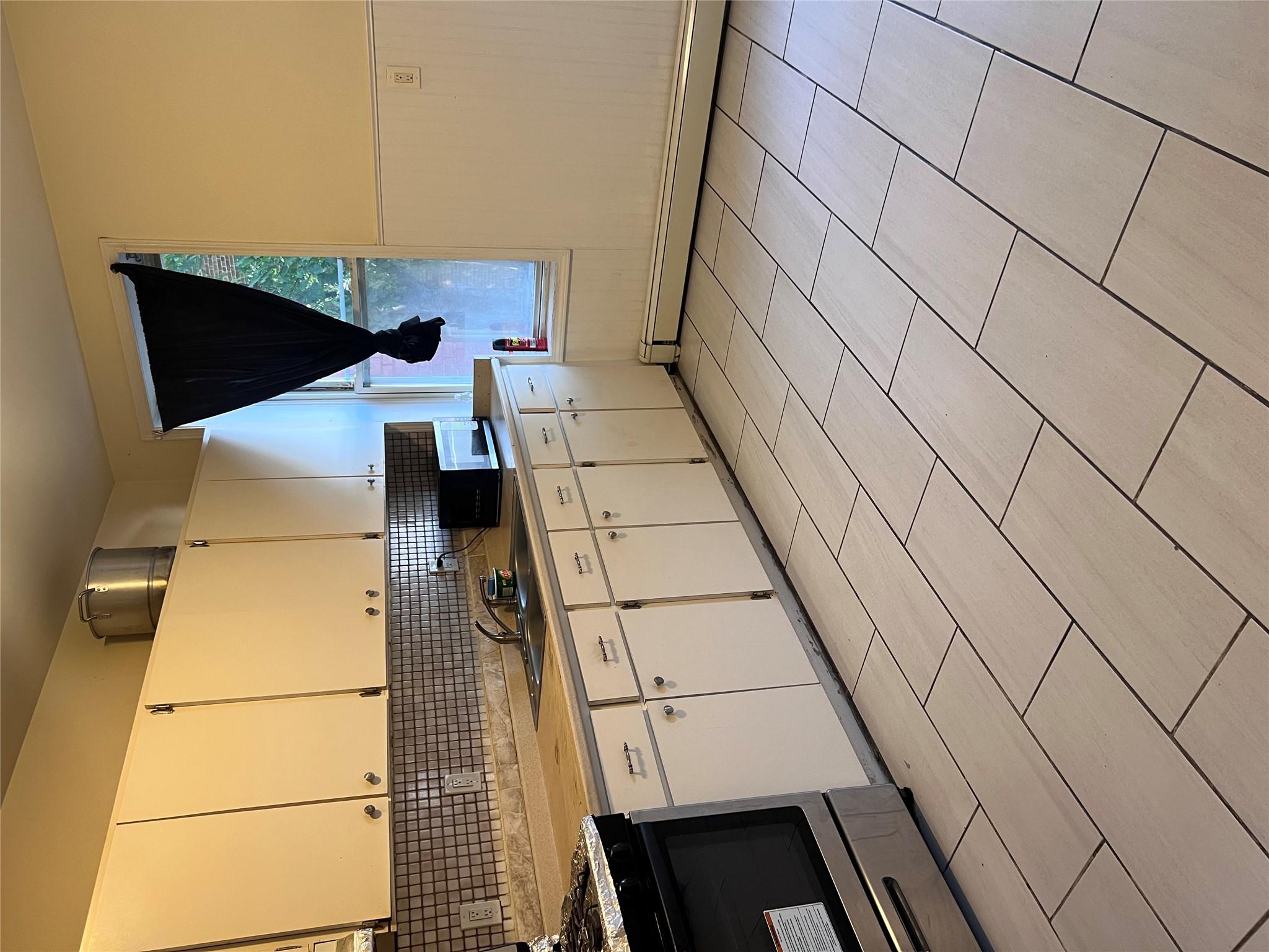 #9 photo, 94 William Street, Newburgh , NY 12550