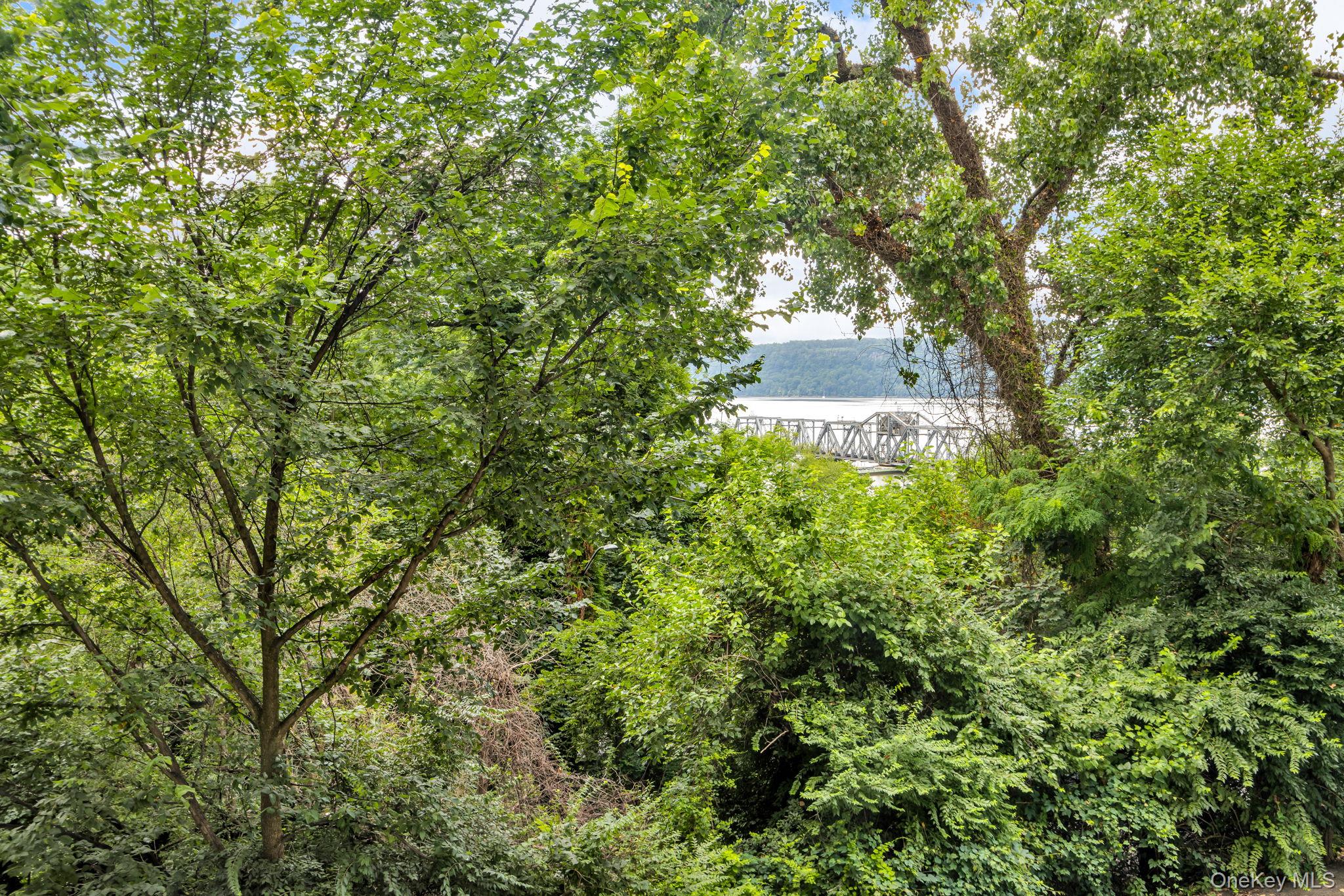 #15 photo, 2465 Palisade Avenue, ブロンクス区 Bronx , NY 10463