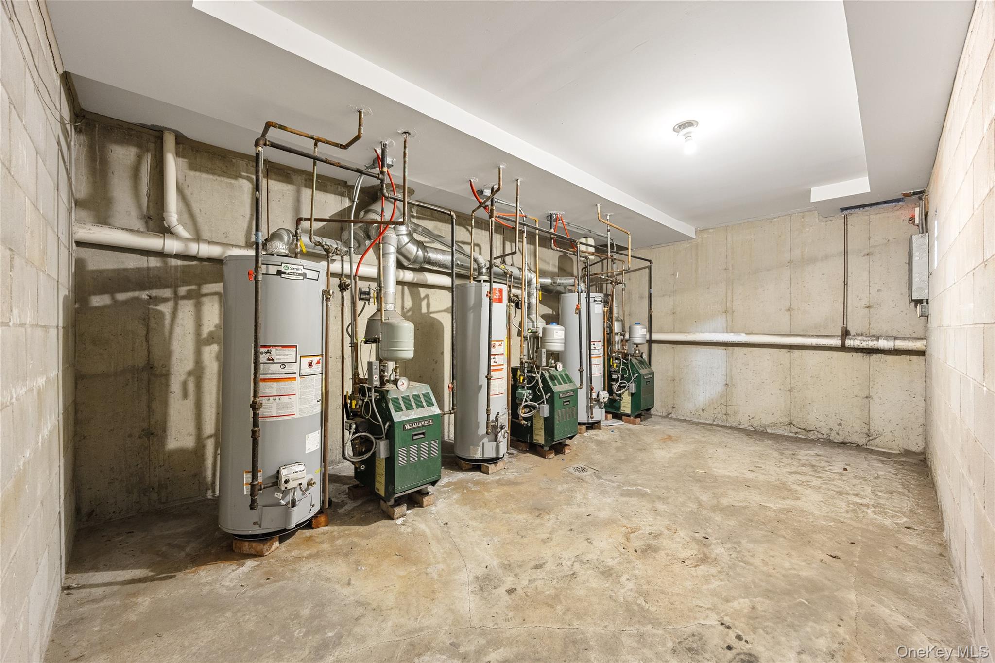 #3 photo, 8851 Pitkin Avenue, クイーンズ区 Ozone Park , NY 11417