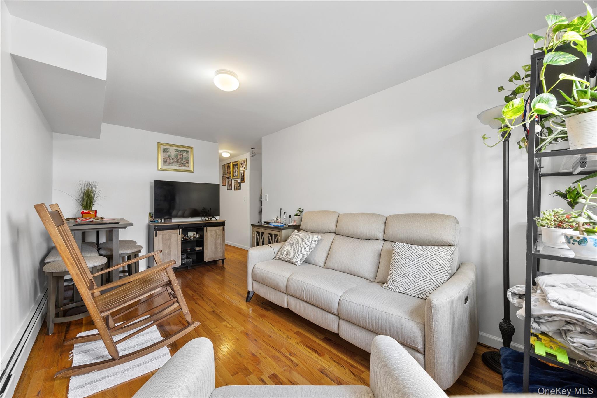 #4 photo, 8851 Pitkin Avenue, クイーンズ区 Ozone Park , NY 11417