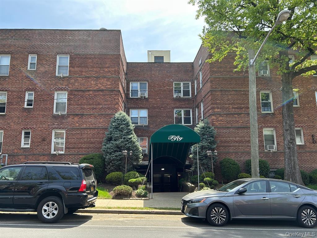 #1 photo, 50 S Middleneck Road, Great Neck , NY 11021