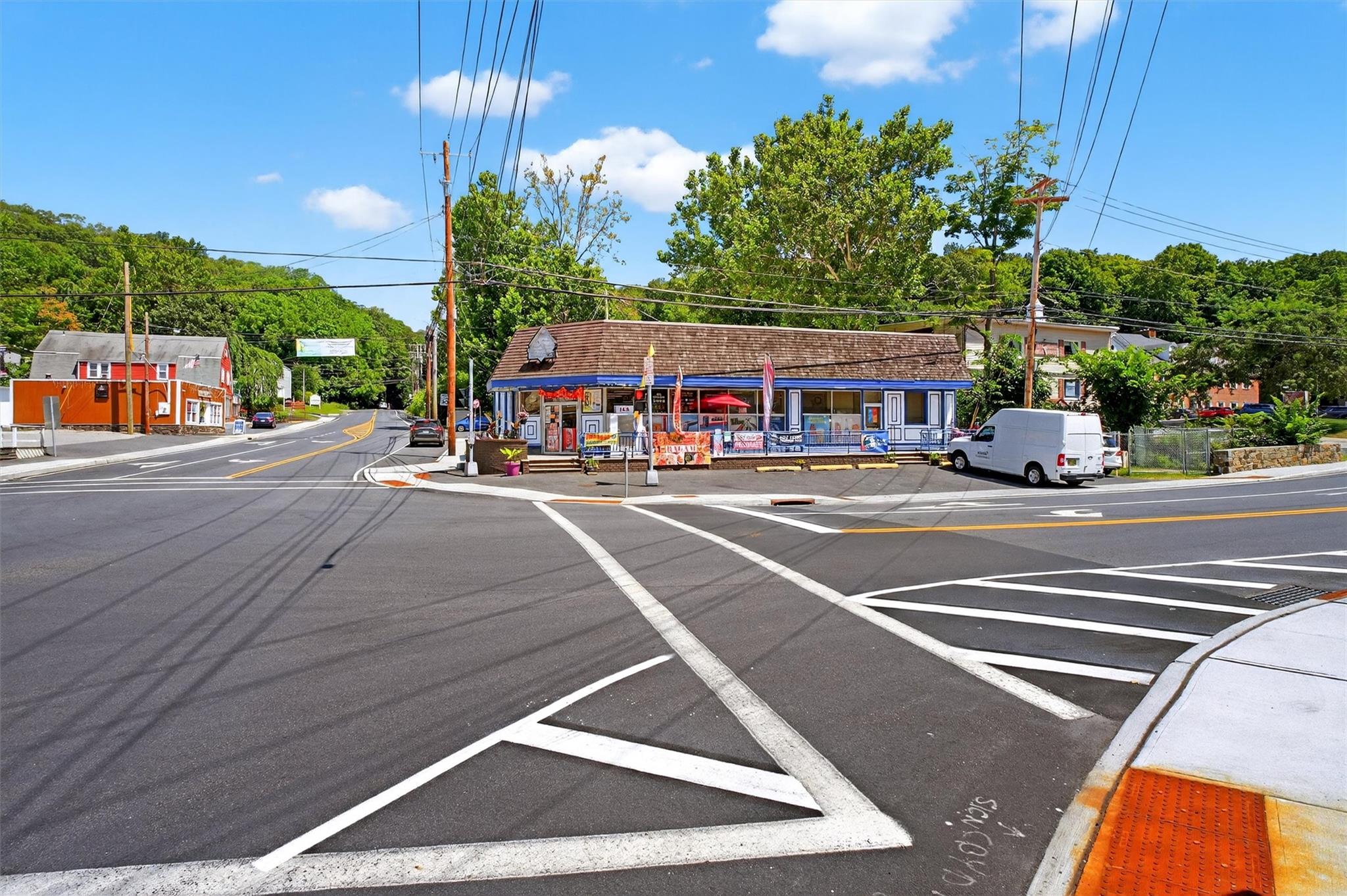 #8 photo, 4 Oscawana Lake Road, Putnam Valley , NY 10579