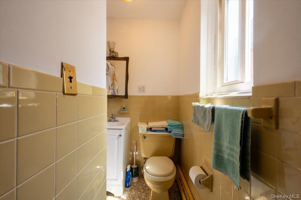 #11 photo, 16608 29th Avenue, Flushing , NY 11358