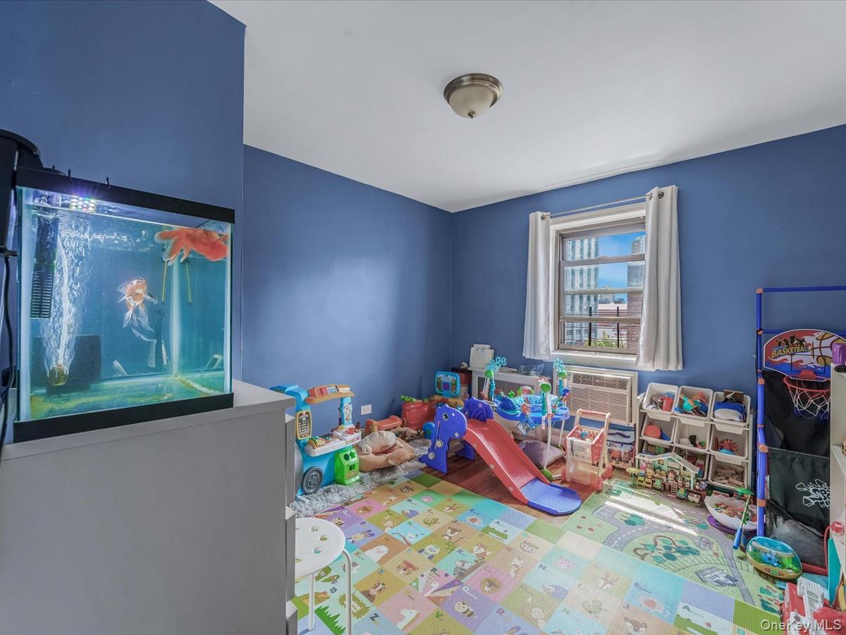 #8 photo, 94-31 59 Avenue, Elmhurst , NY 11373