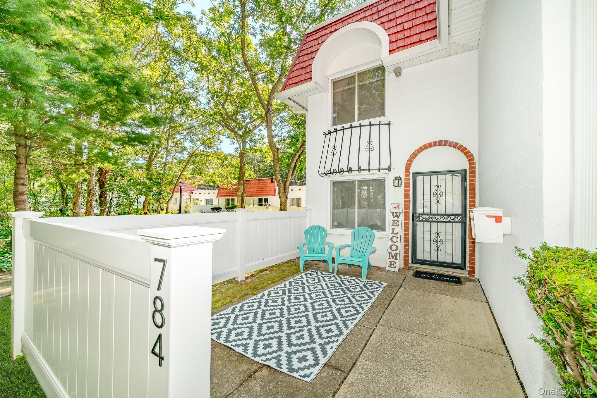 #1 photo, 784 Blue Ridge Drive, 東長島 Medford , NY 11763