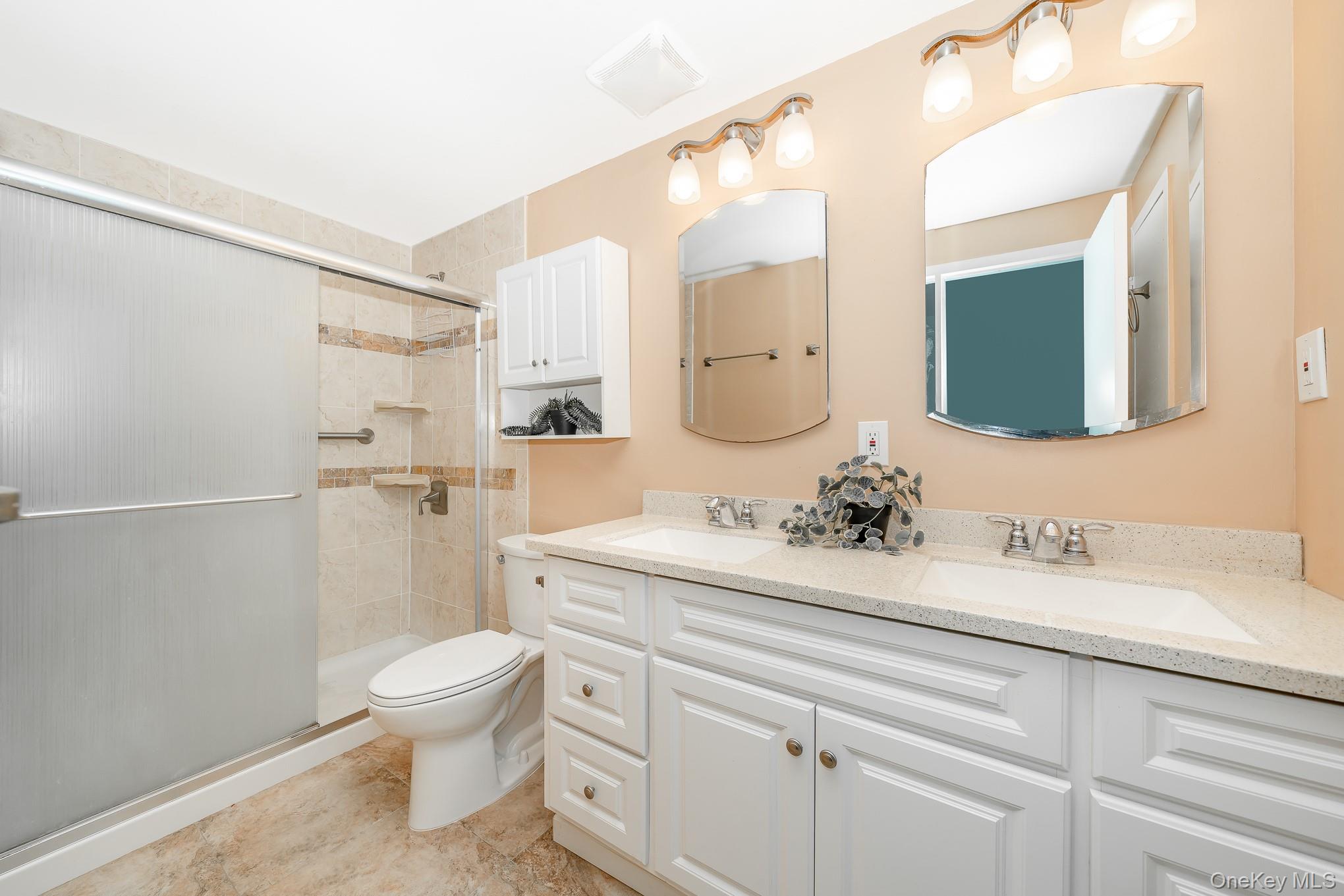 #15 photo, 784 Blue Ridge Drive, 東長島 Medford , NY 11763