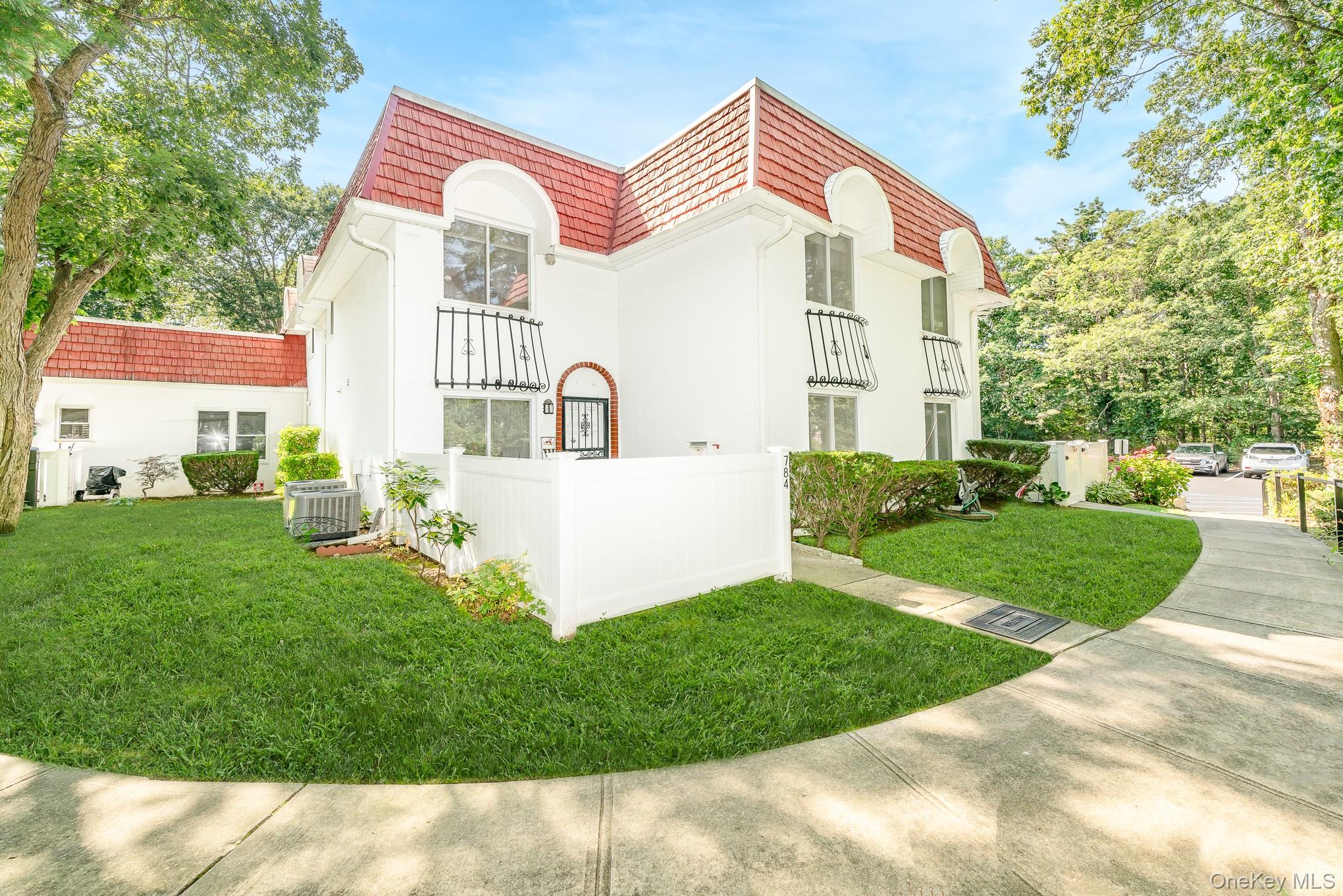 #3 photo, 784 Blue Ridge Drive, 東長島 Medford , NY 11763