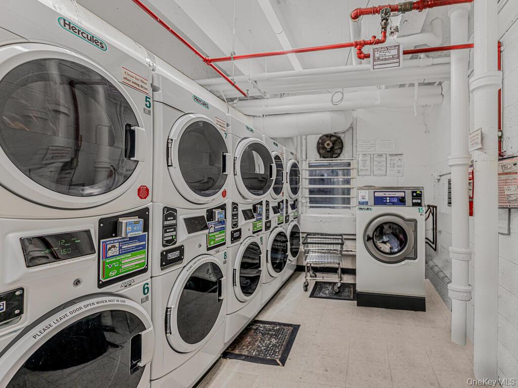 #12 photo, 525 W 236th Street, Bronx , NY 10463