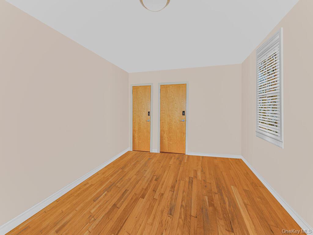 #6 photo, 525 W 236th Street, Bronx , NY 10463