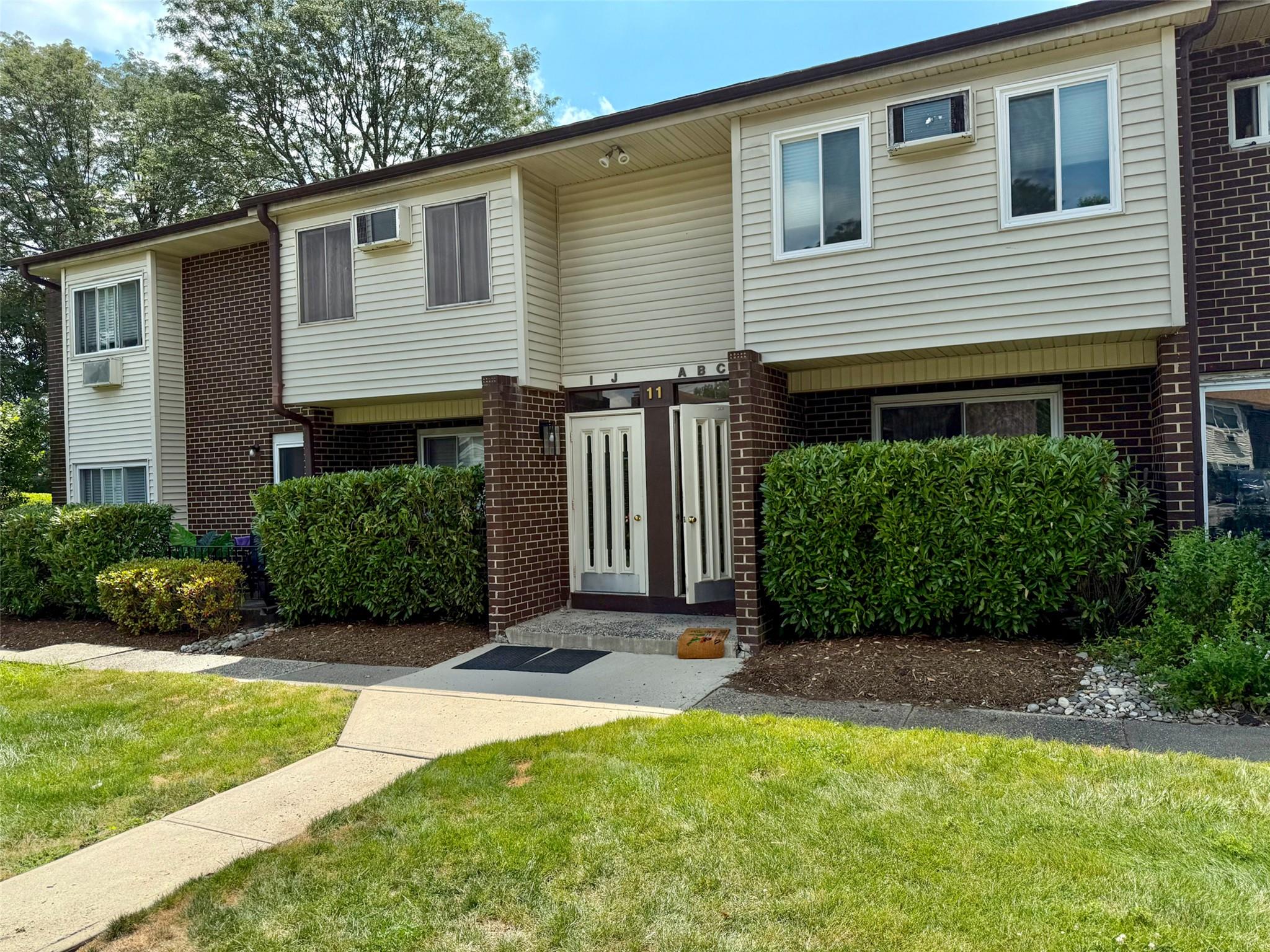 #1 photo, 11C Blue Hill Commons, 紐約州 Orangeburg , NY 10962