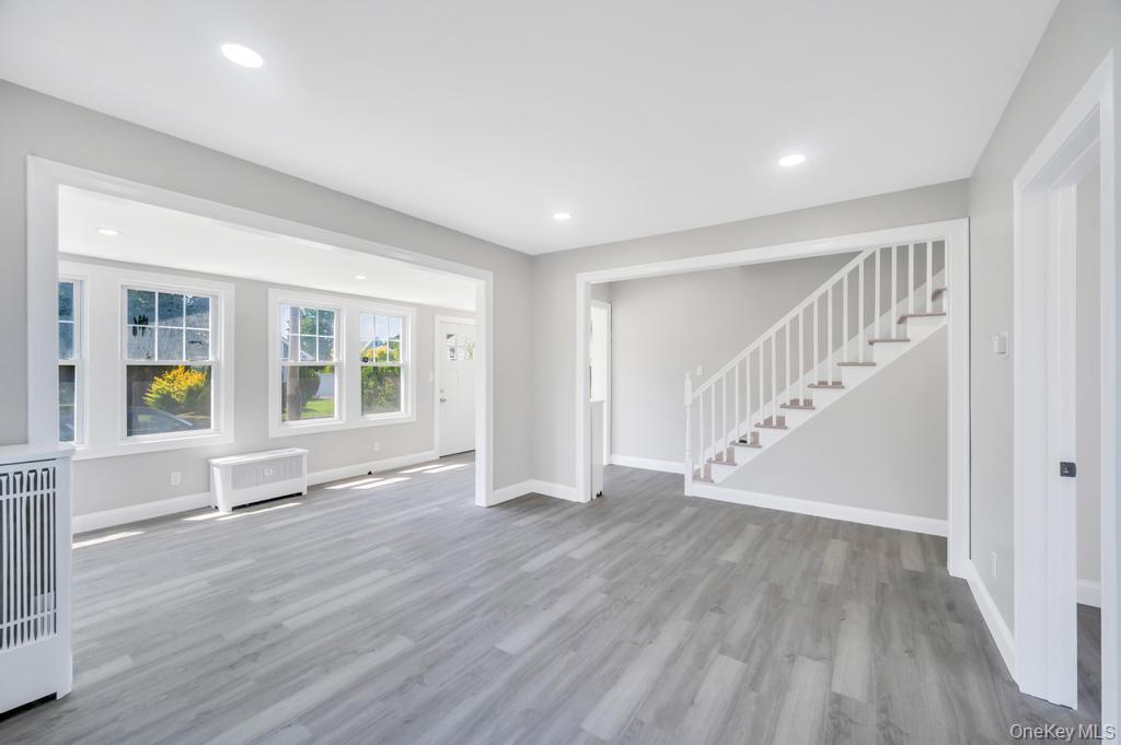 #7 photo, 272 N Columbus Avenue, नासाउ काउंटी Freeport , NY 11520