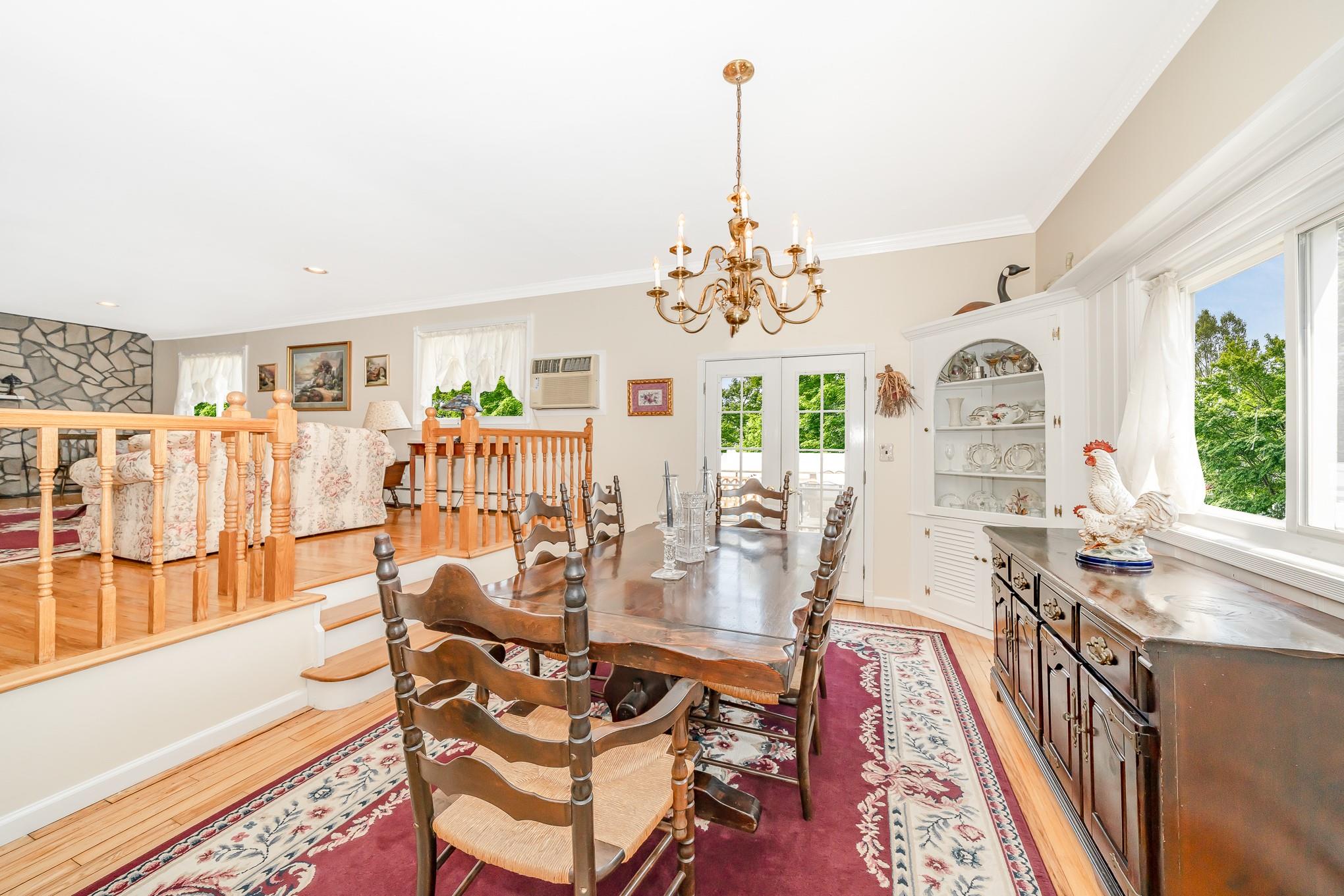 #11 photo, 49 Iroquois Street, 長島 Massapequa , NY 11758