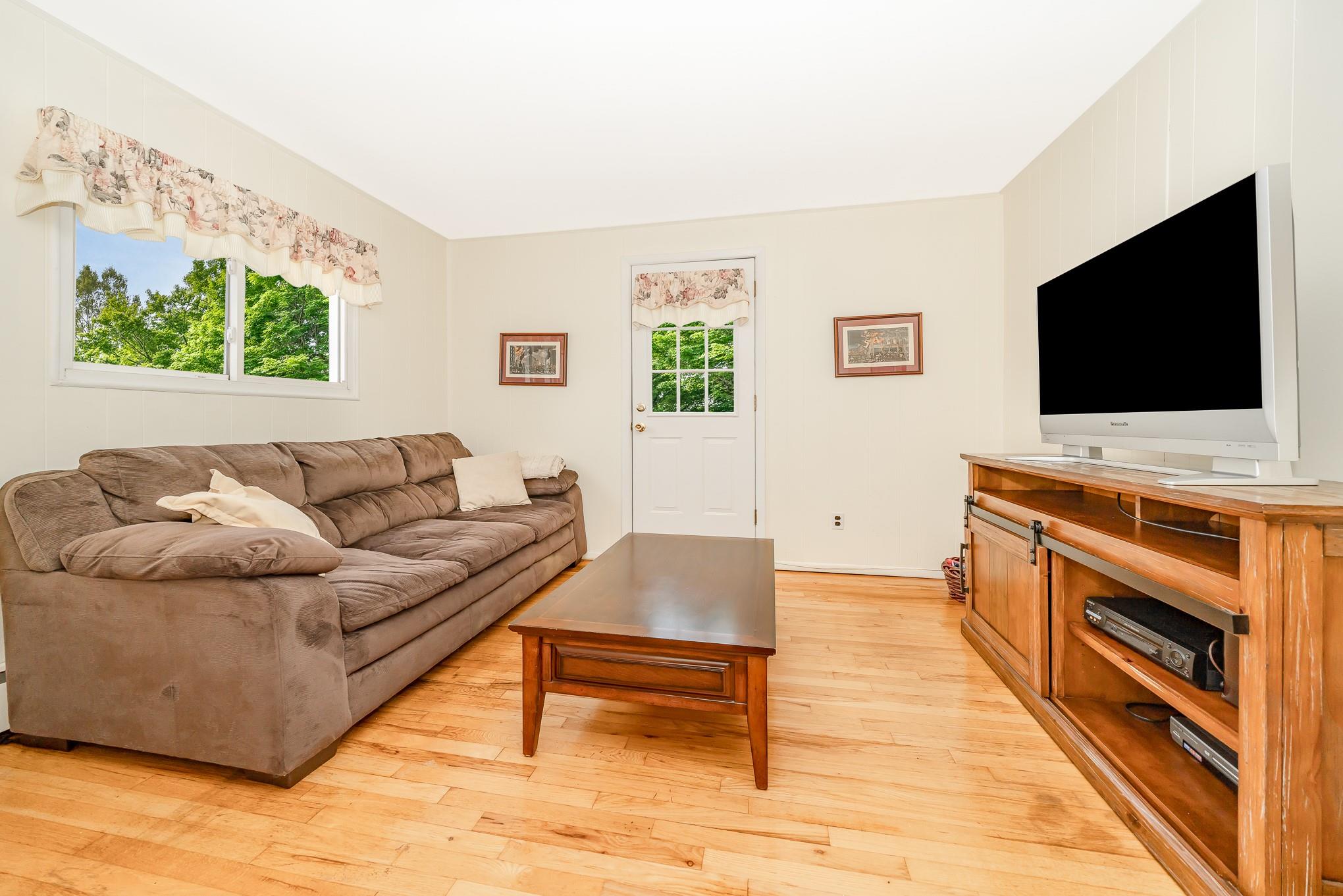 #13 photo, 49 Iroquois Street, 長島 Massapequa , NY 11758