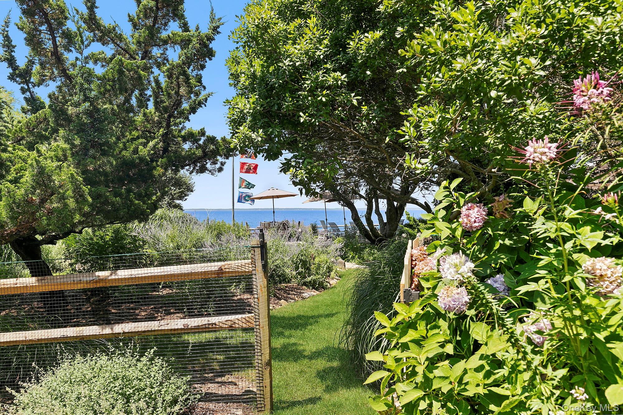 #4 photo, 29 Bittersweet Lane, サフォーク郡 Southampton , NY 11963