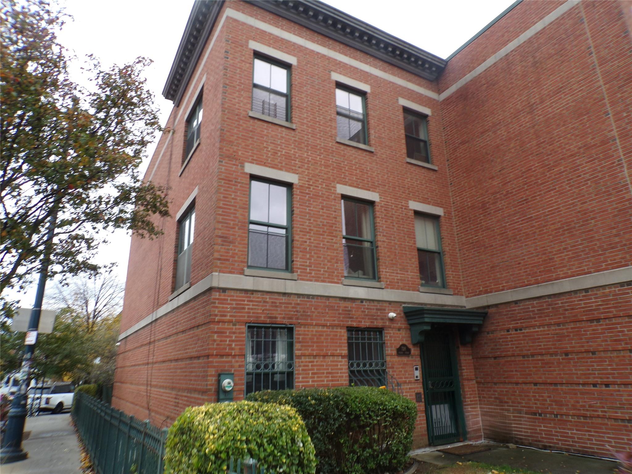 #1 photo, 728 Fulton, Brooklyn , NY 11238