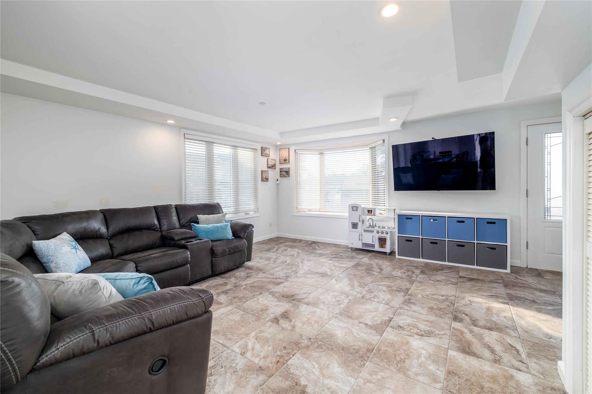 #8 photo, 644 Arthur Street, Baldwin , NY 11510