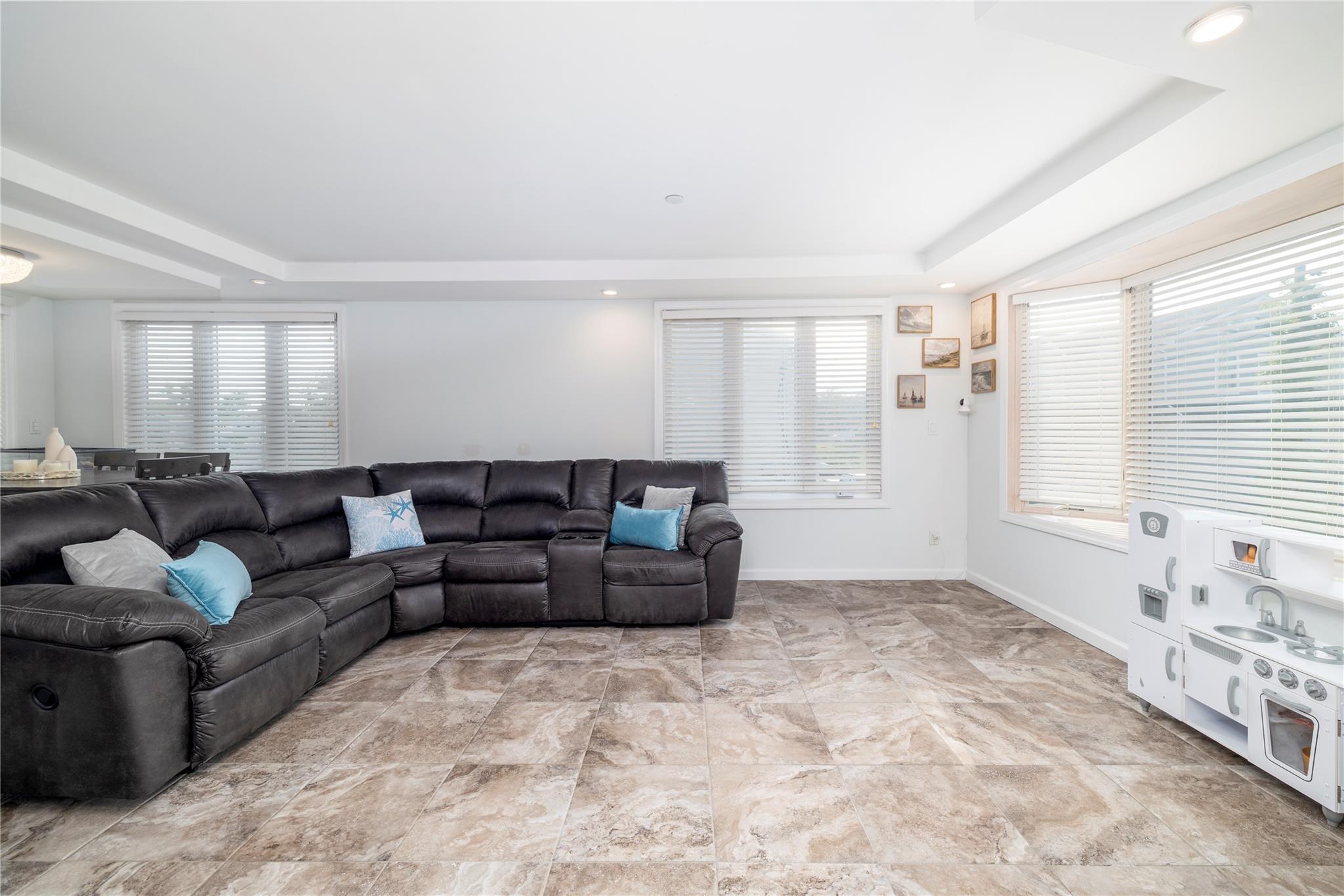 #9 photo, 644 Arthur Street, Baldwin , NY 11510