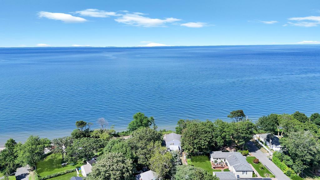 #1 photo, 120 Soundview Drive, سوفولك Rocky Point , NY 11778
