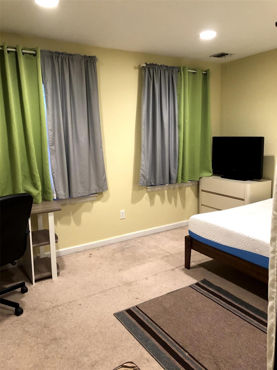 #3 photo, 2475 Nesconset Highway, サフォーク郡 Lake Grove , NY 11755